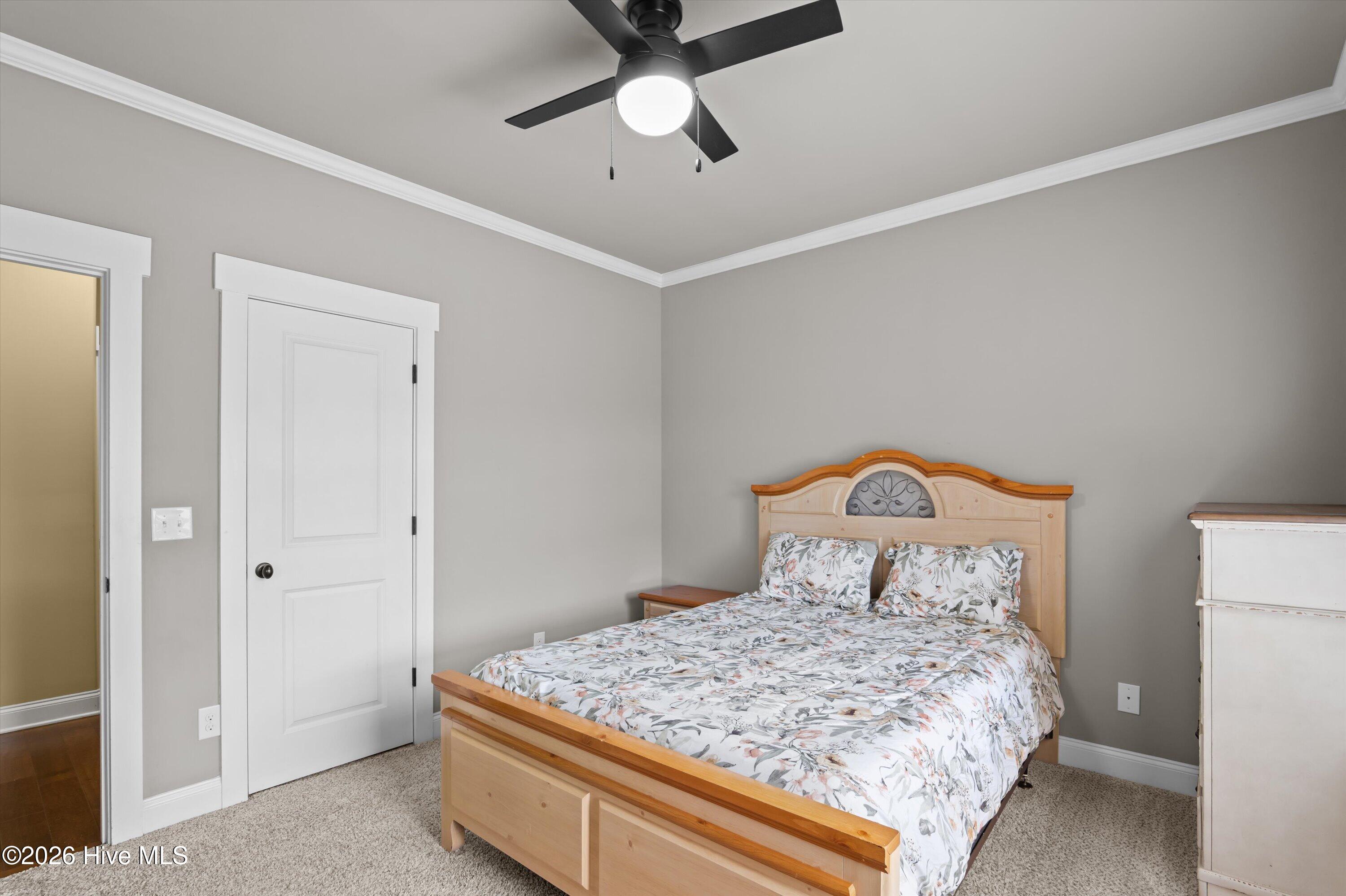 3933 Berkshire Way Property Photo 42