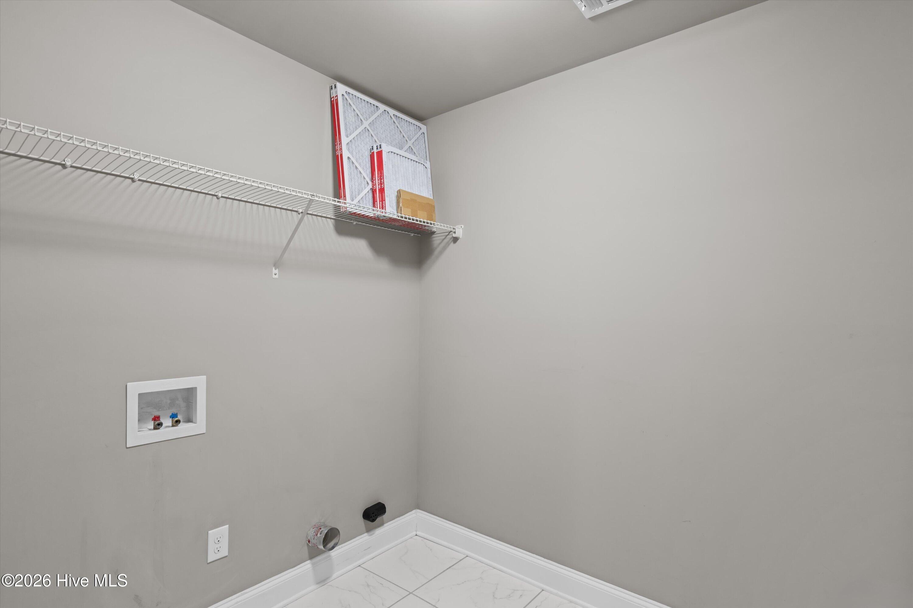 3933 Berkshire Way Property Photo 50