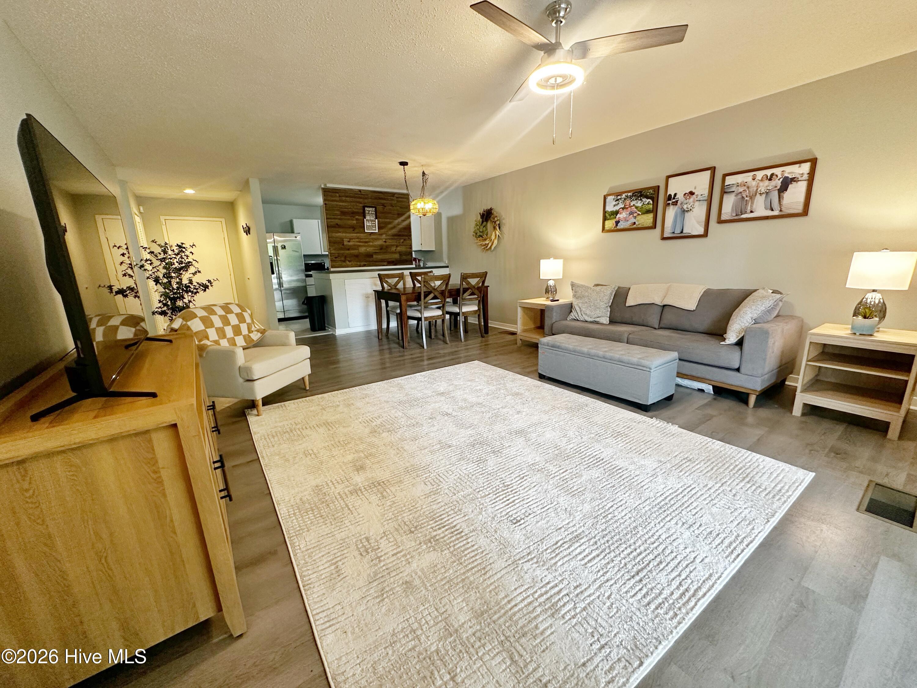 1204 Harbourside Drive 1204a & 1203 Property Photo 4