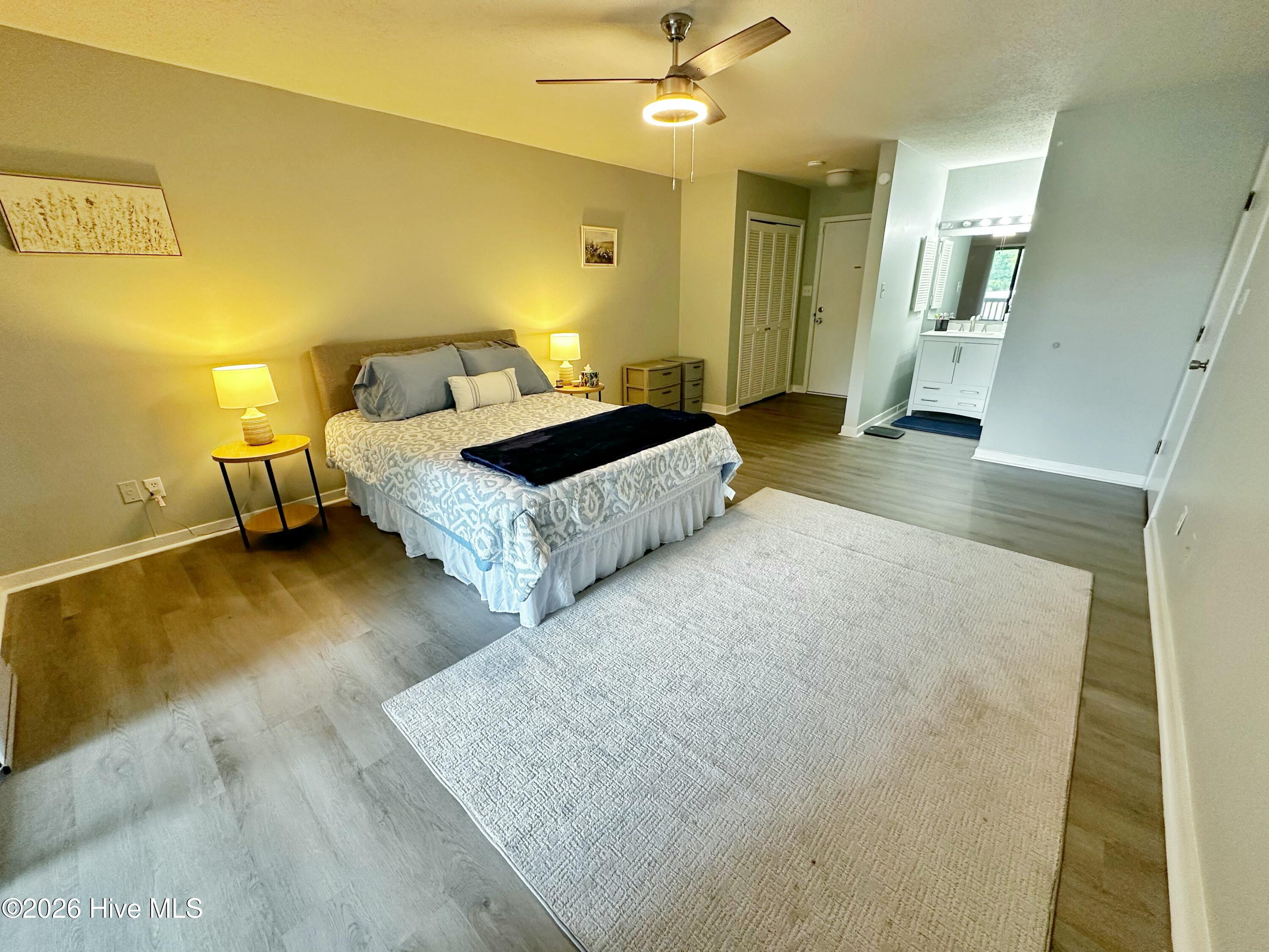 1204 Harbourside Drive 1204a & 1203 Property Photo 8