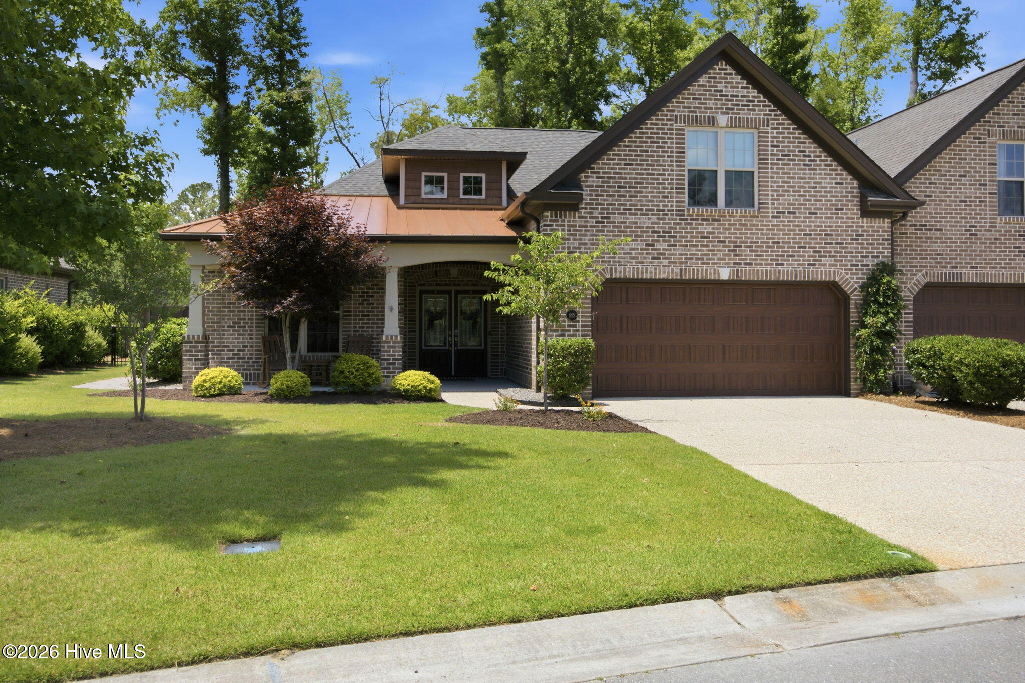 665 Jenoa Drive Property Photo 1