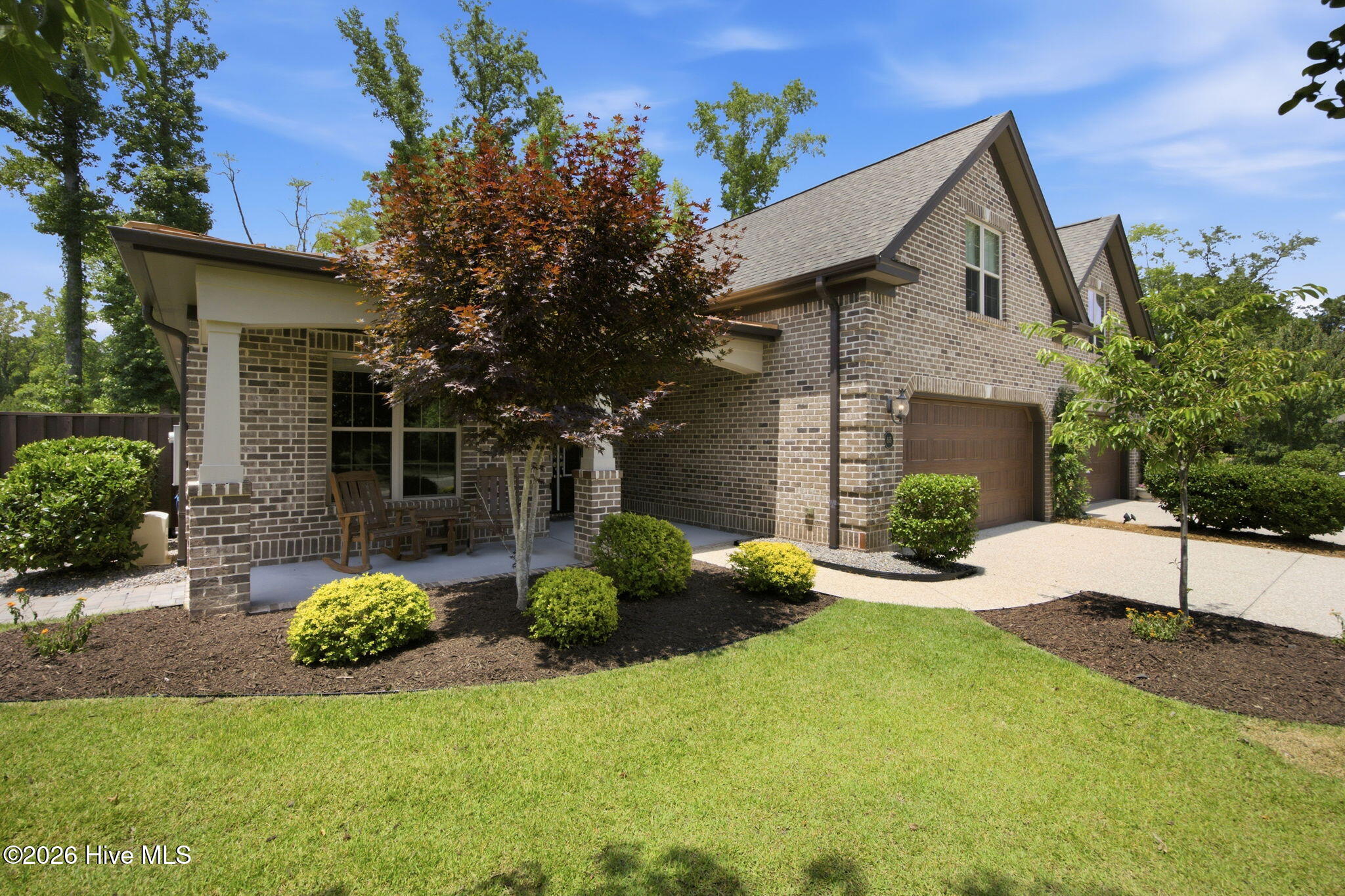665 Jenoa Drive Property Photo 2