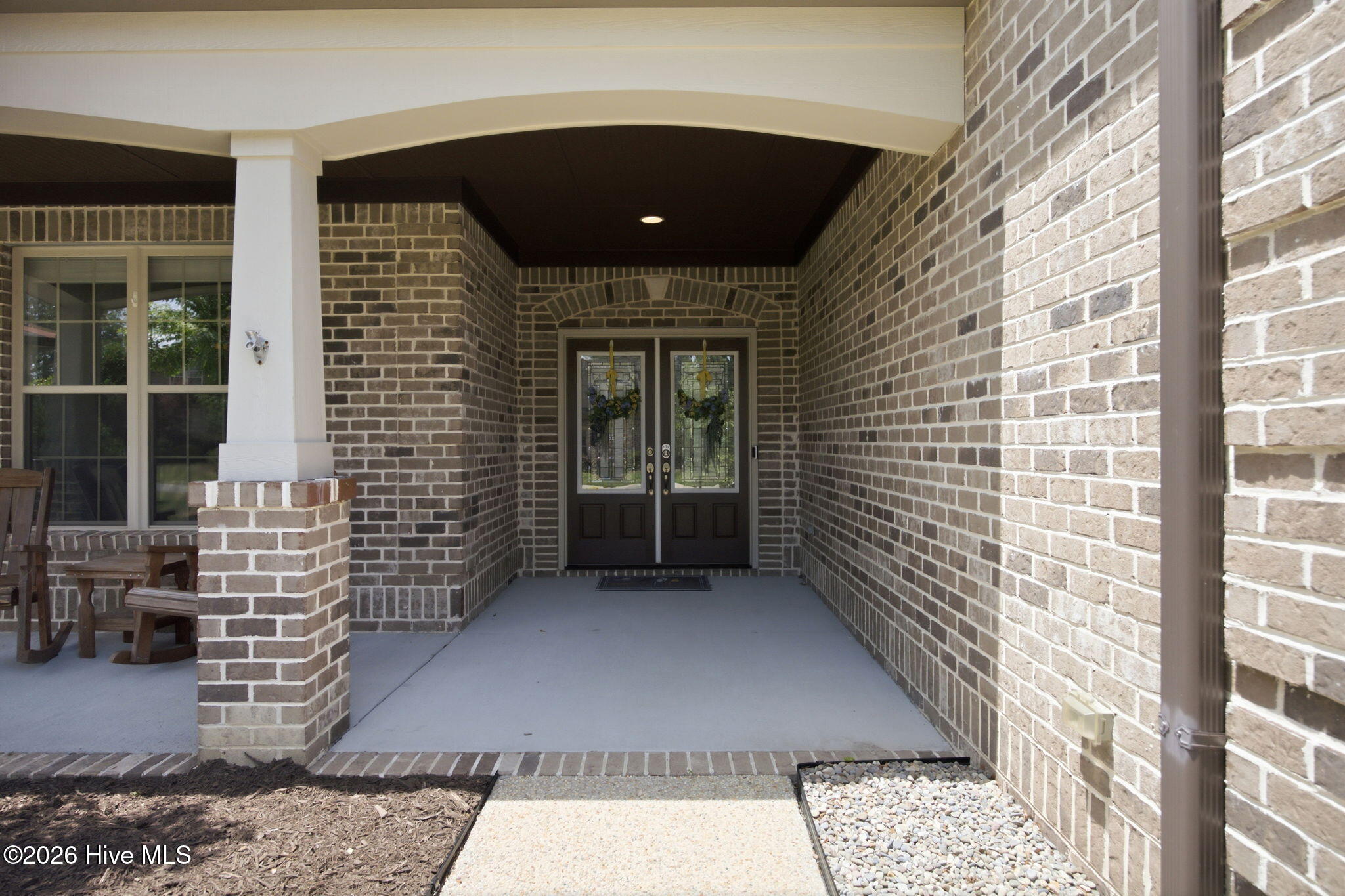 665 Jenoa Drive Property Photo 3