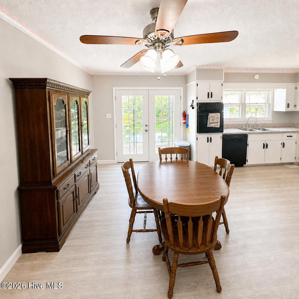 1073 Old Baker Road Property Photo 4
