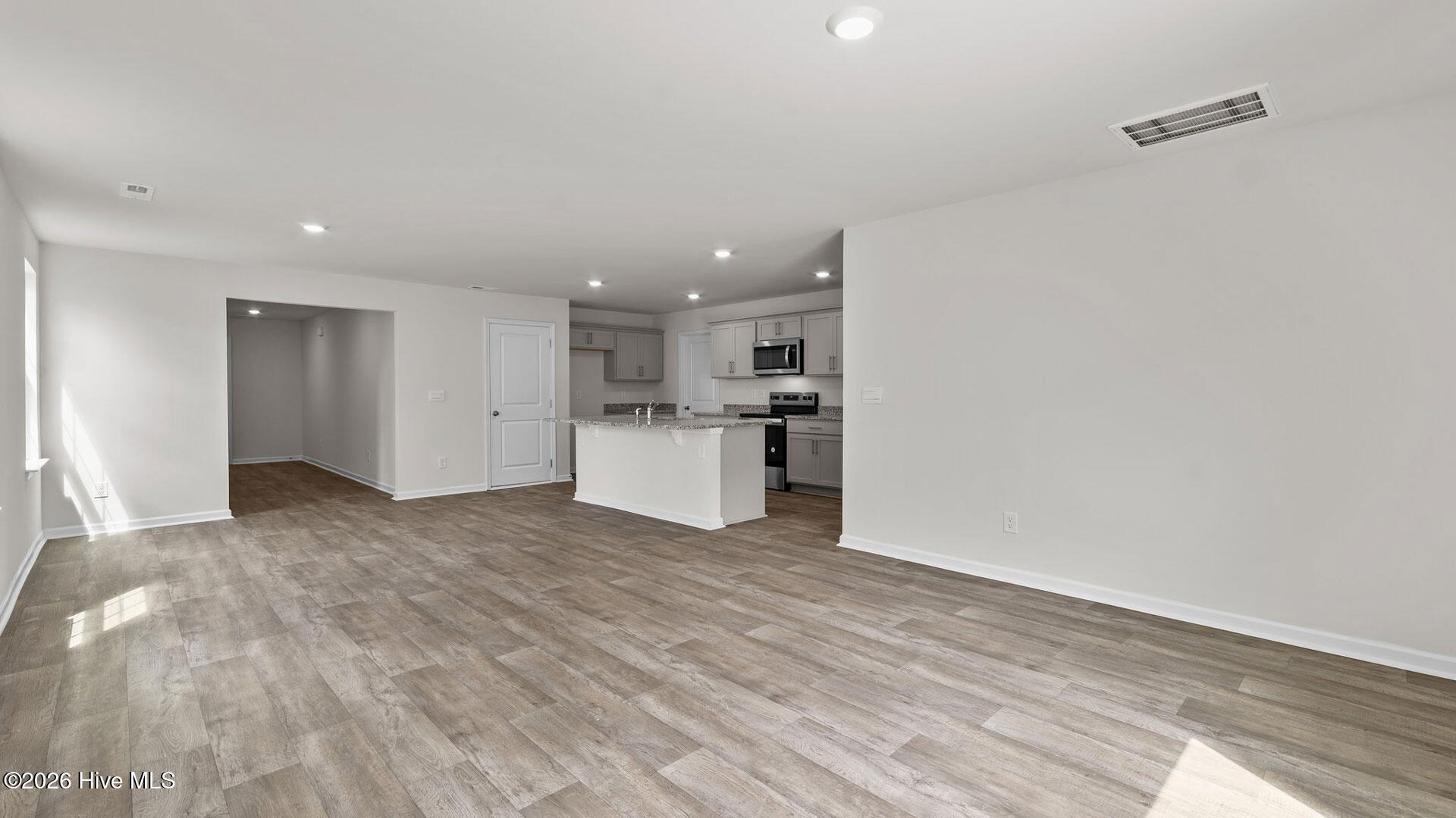 2105 Montalvan Drive Property Photo 8