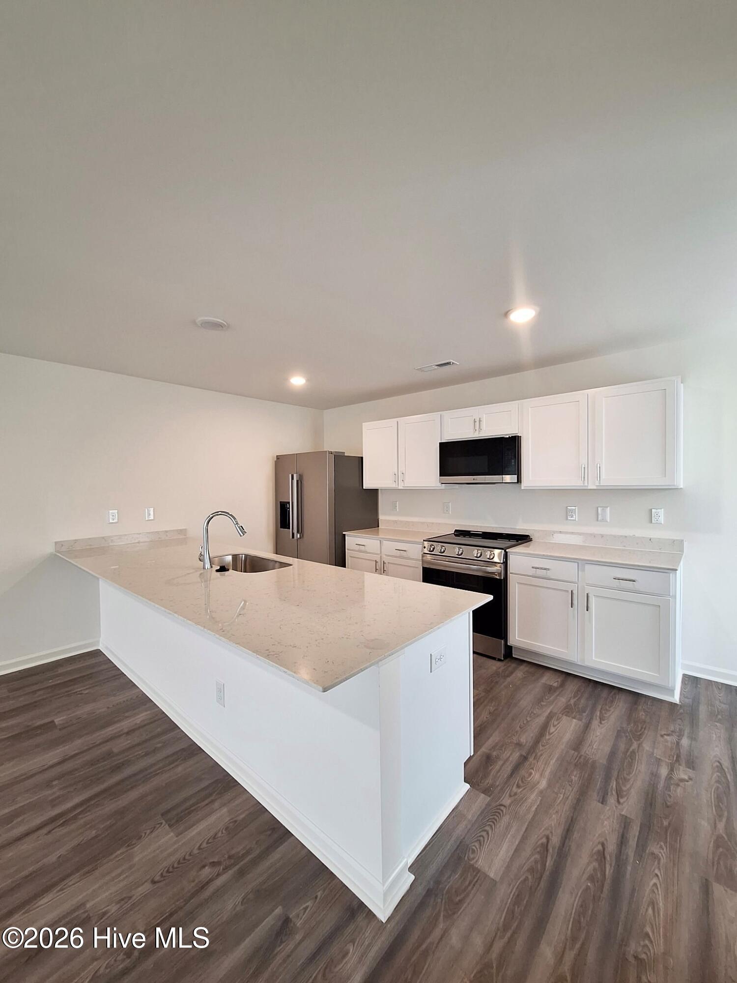 2425 Brookville Drive A Property Photo 5