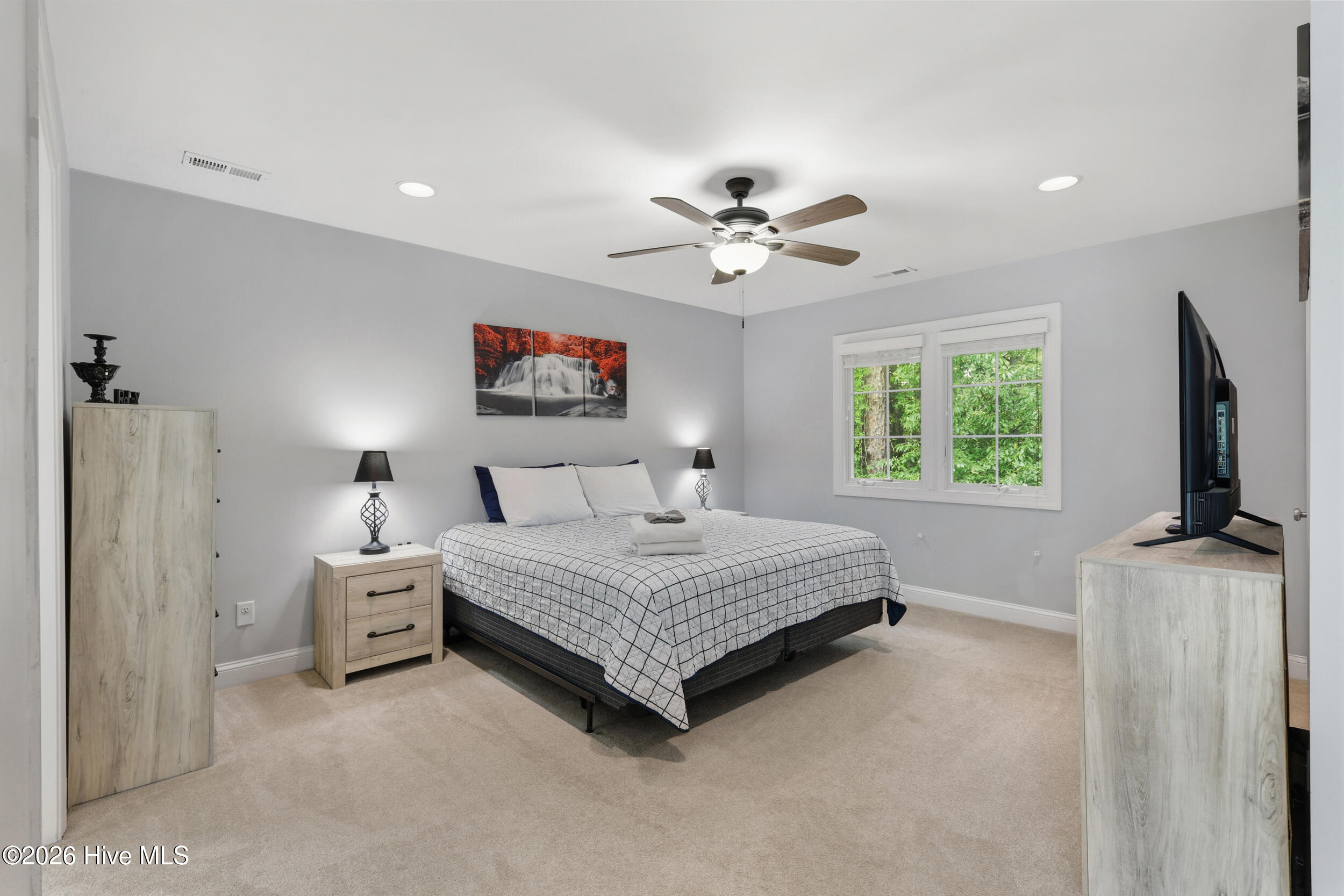 4806 Collegiate Drive Property Photo 18