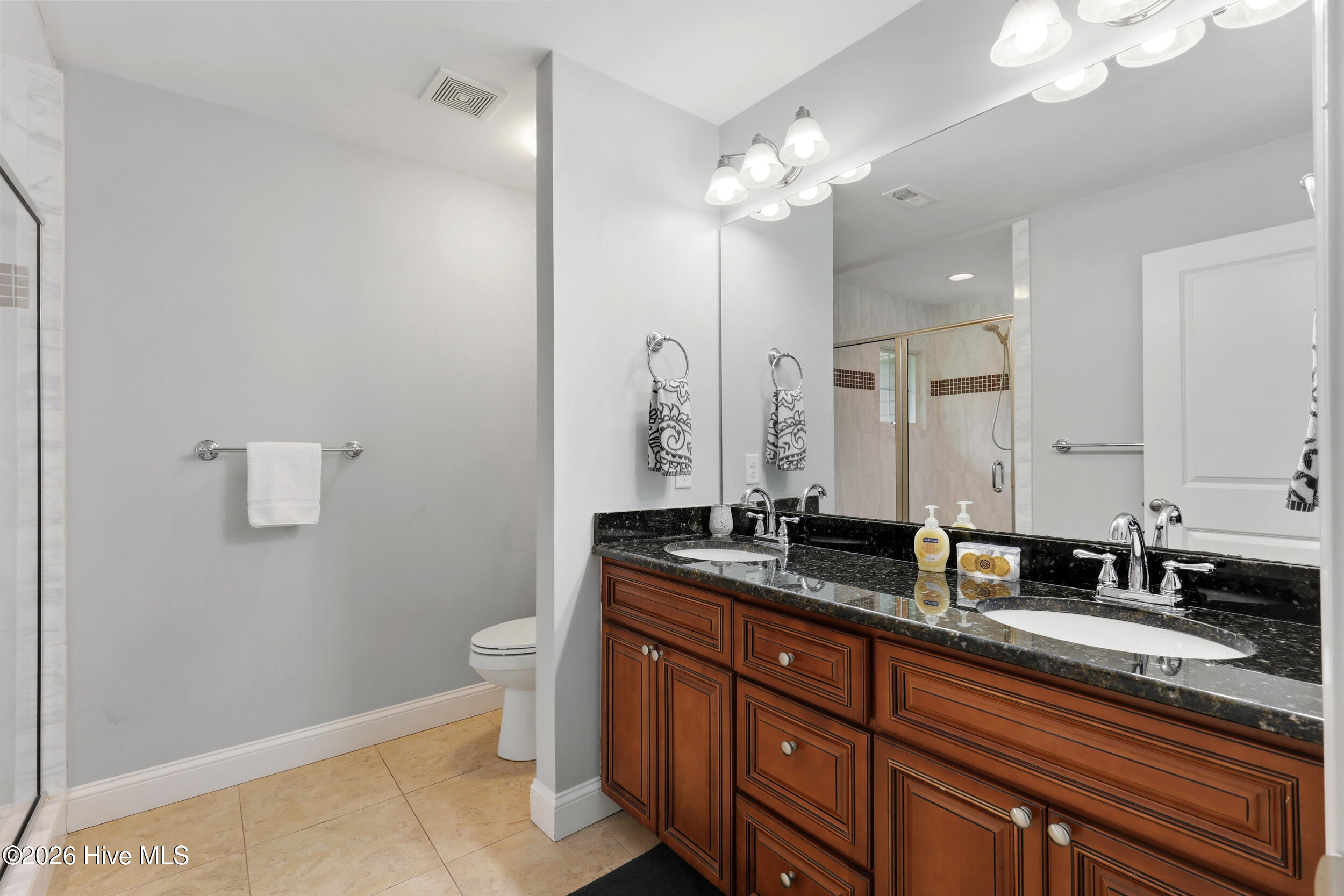 4806 Collegiate Drive Property Photo 20
