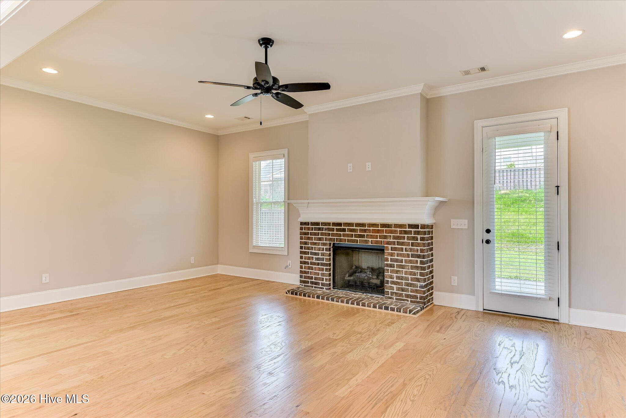 427 Woodlawn Street Property Photo 13