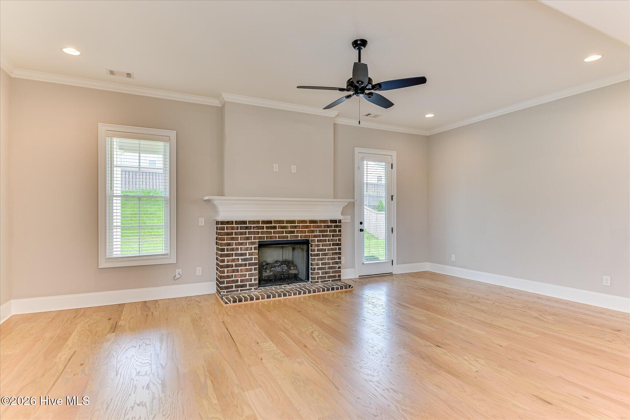 427 Woodlawn Street Property Photo 14