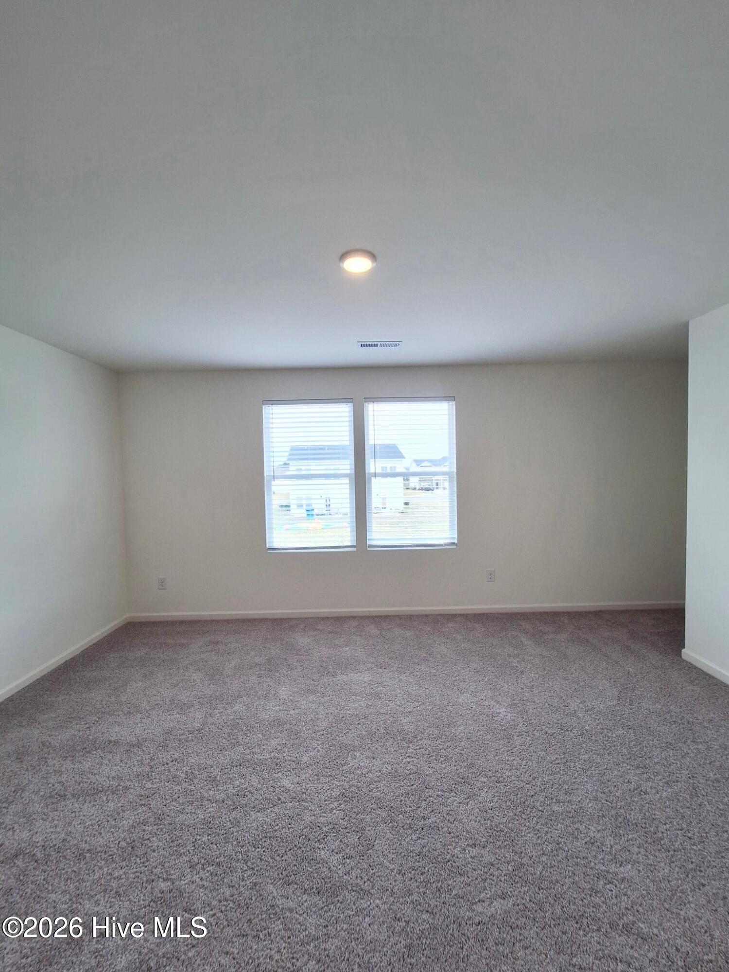 2425 Brookville Drive B Property Photo 9