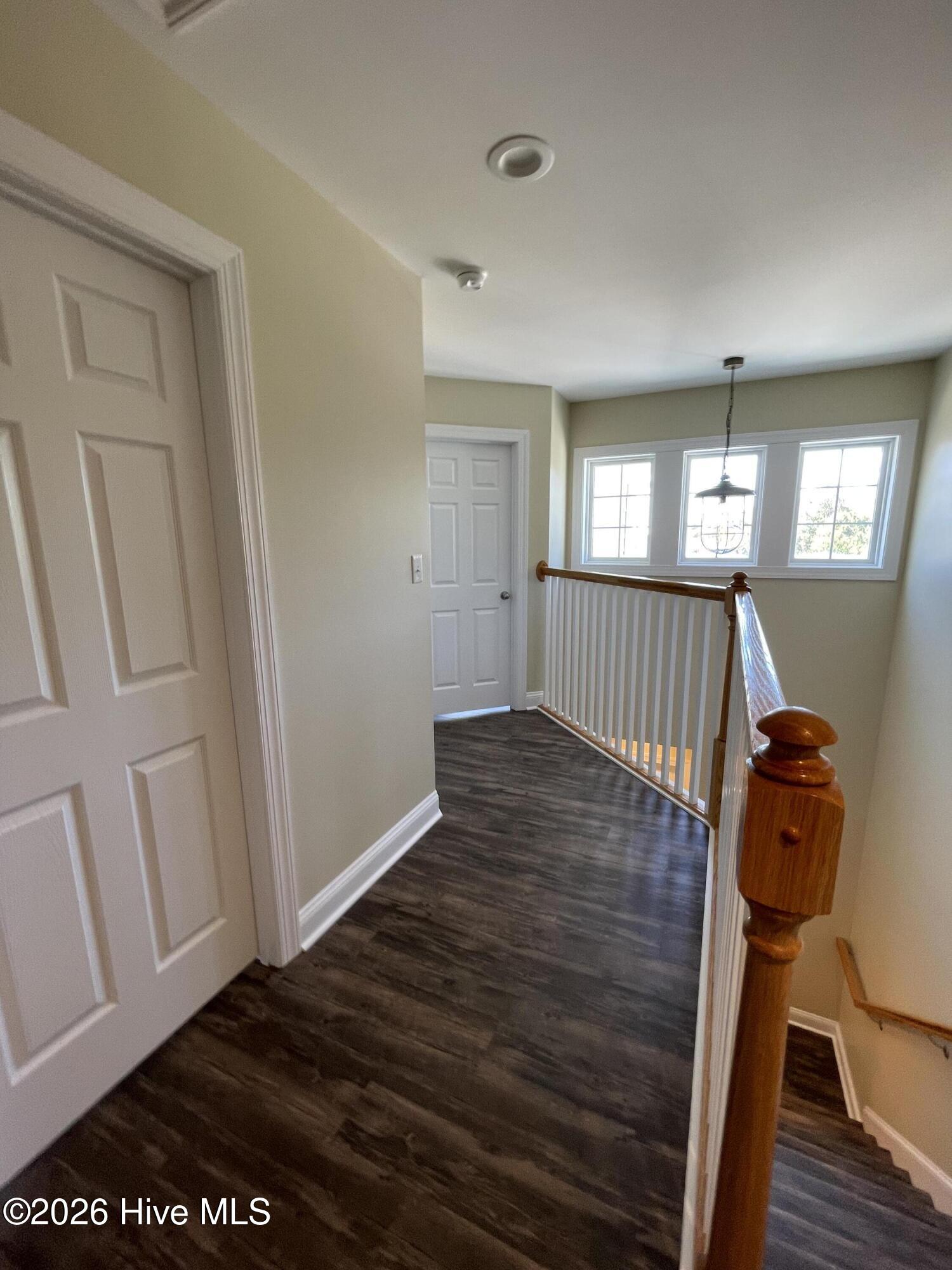 302 Holly Street S Property Photo 9