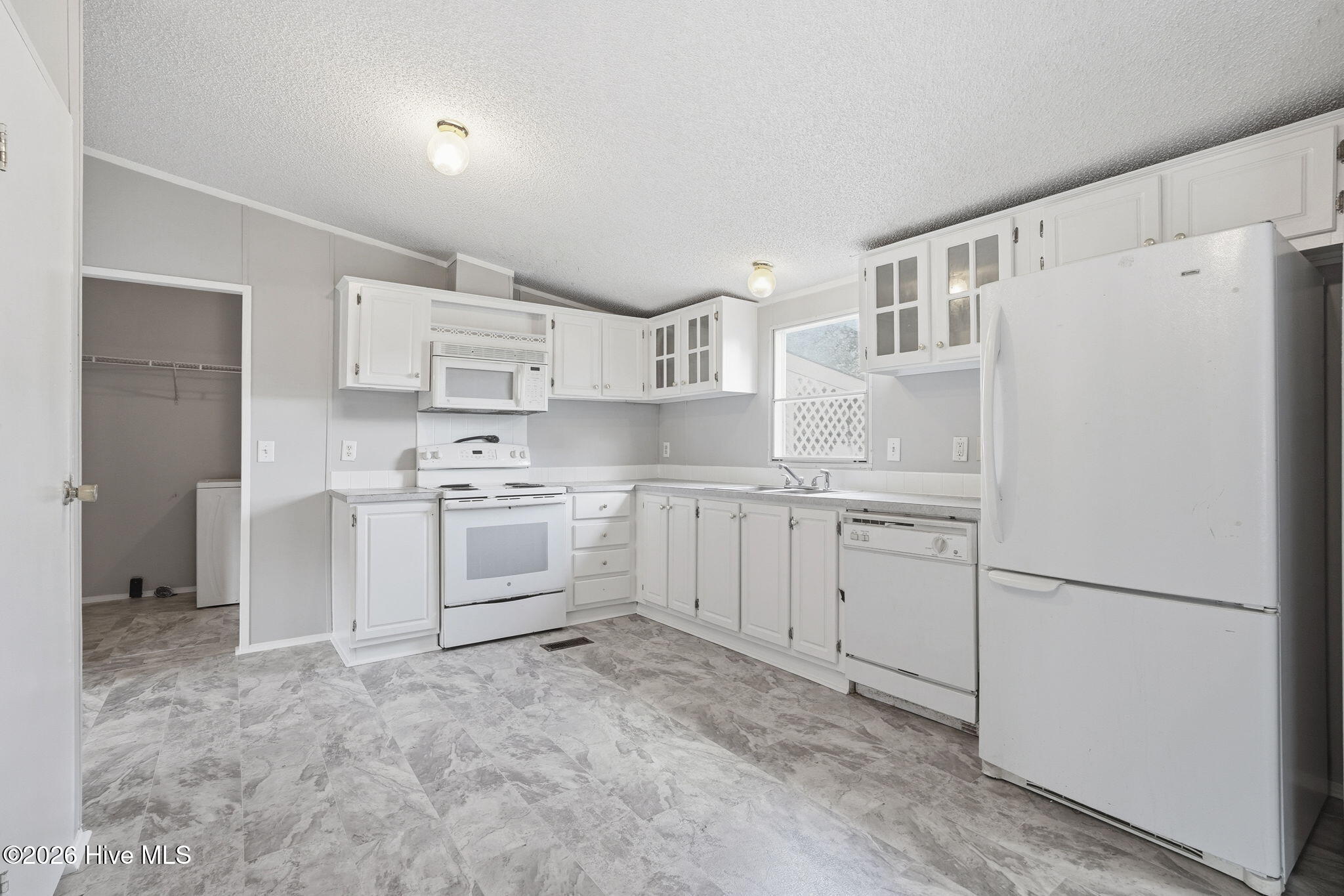 51 Chrystal Way Property Photo 15