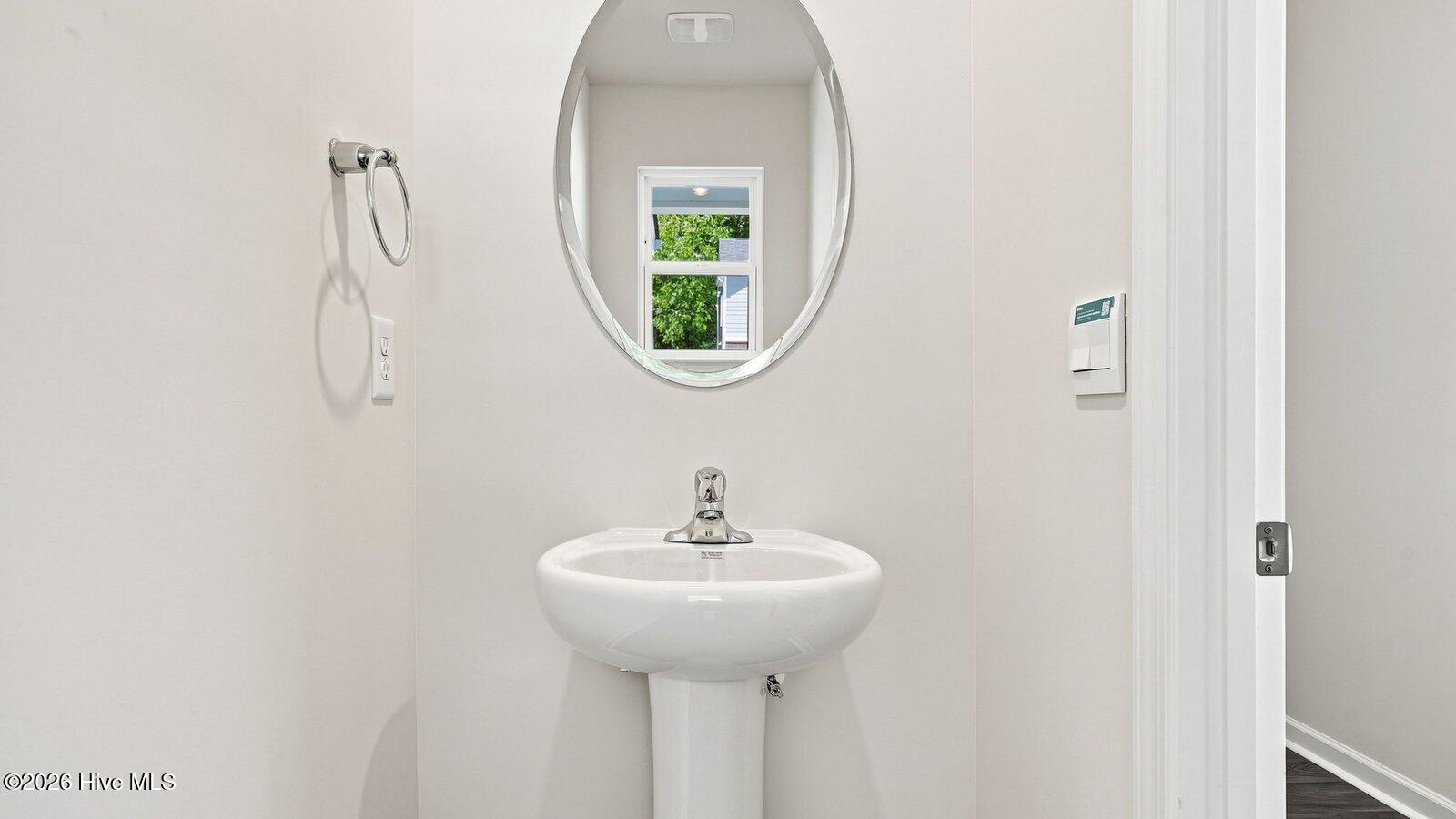 2109 Montalvan Drive Property Photo 7