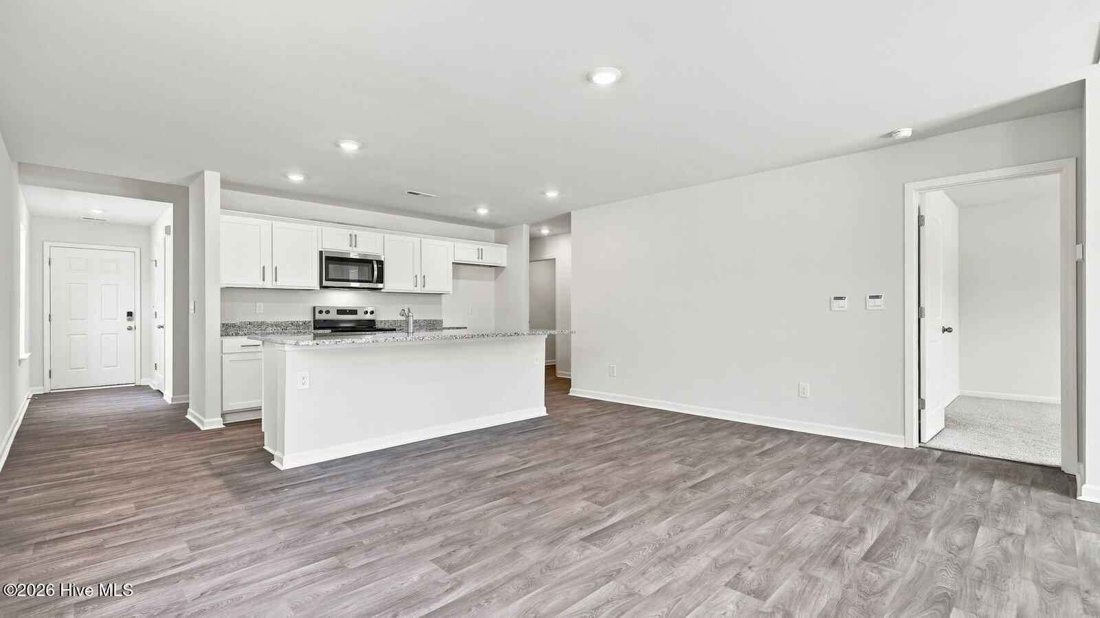 2100 Montalvan Drive Property Photo 13