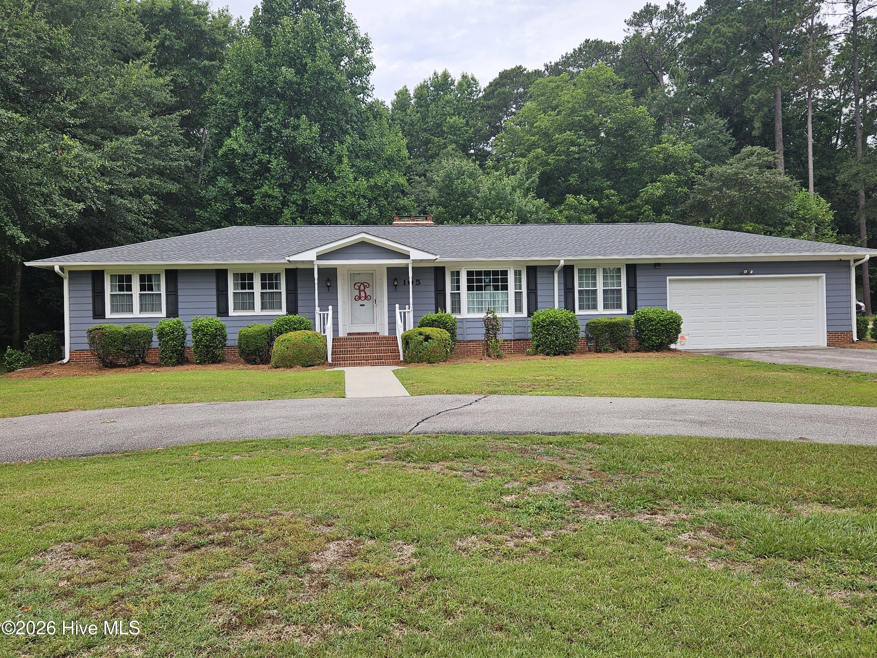105 Forest Drive Property Photo 1