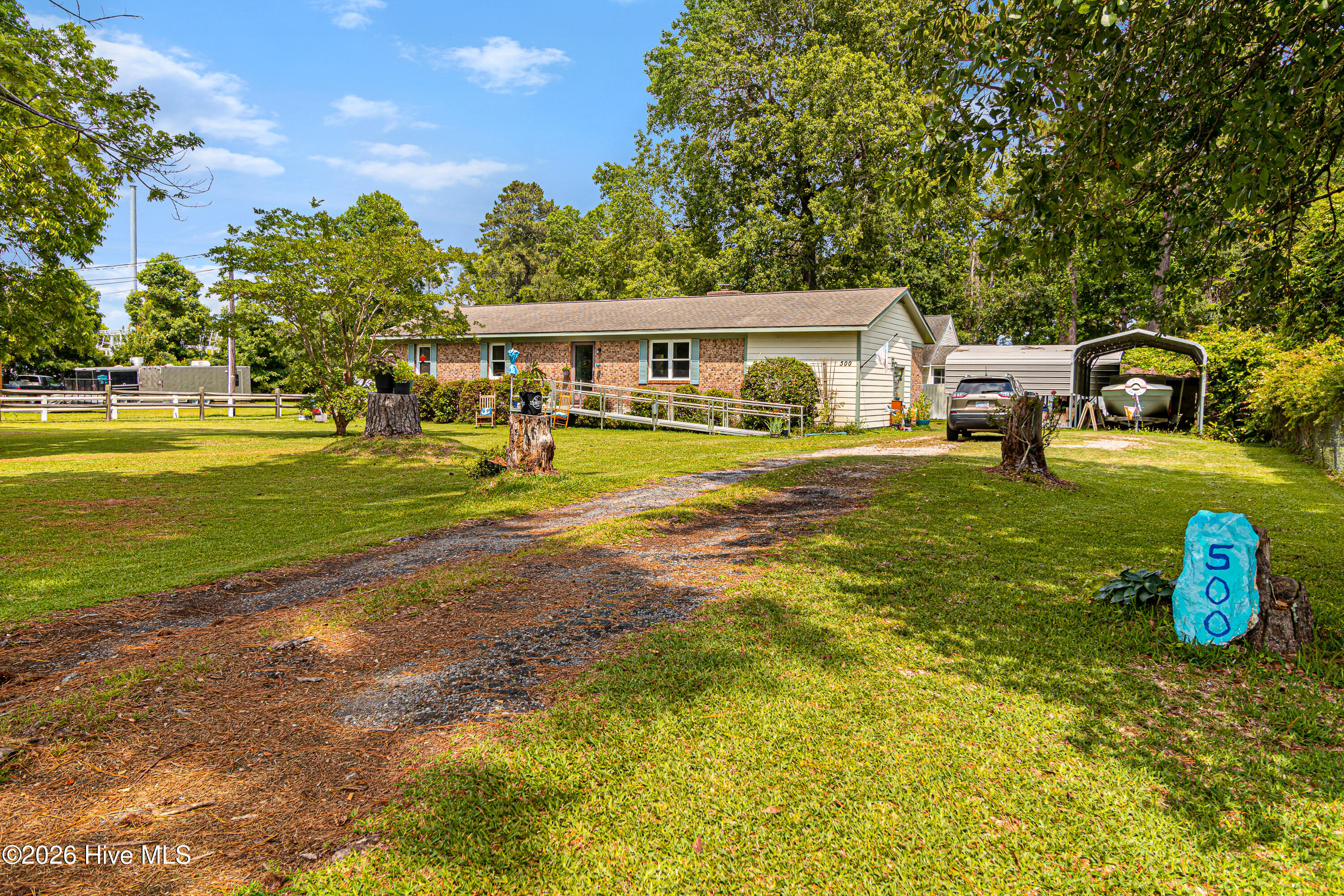 500 Maple Lane Property Photo 1