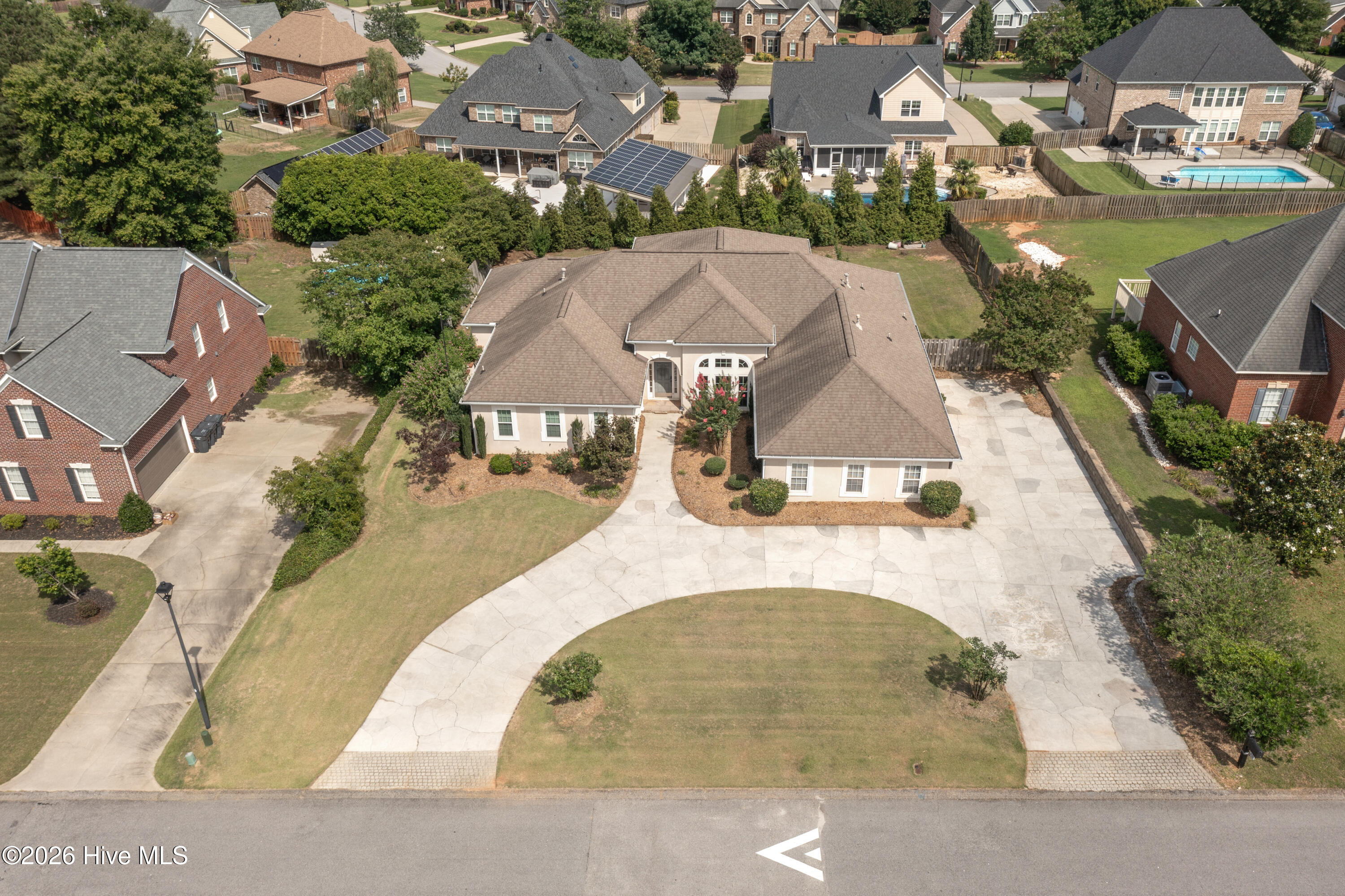981 Windmill Parkway Property Photo 4