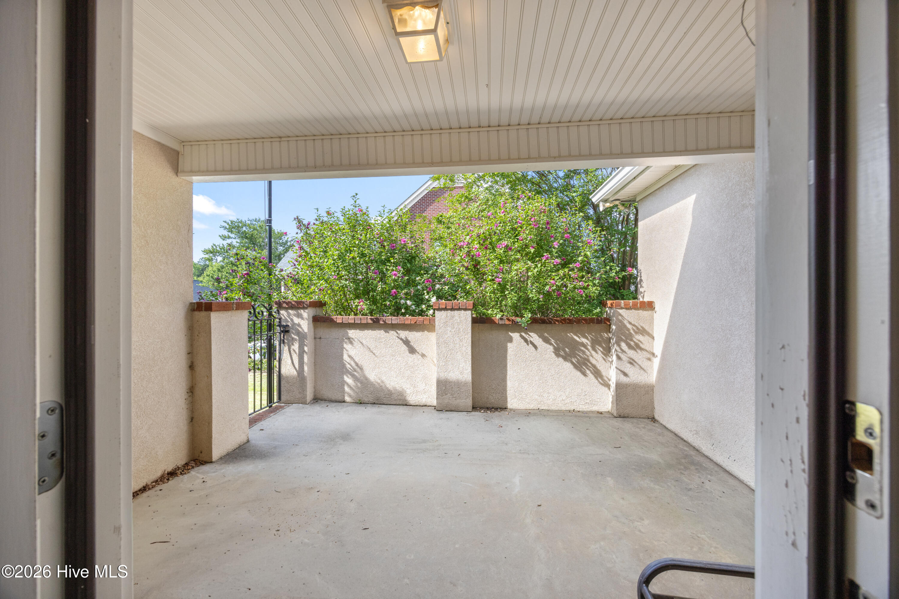 981 Windmill Parkway Property Photo 20