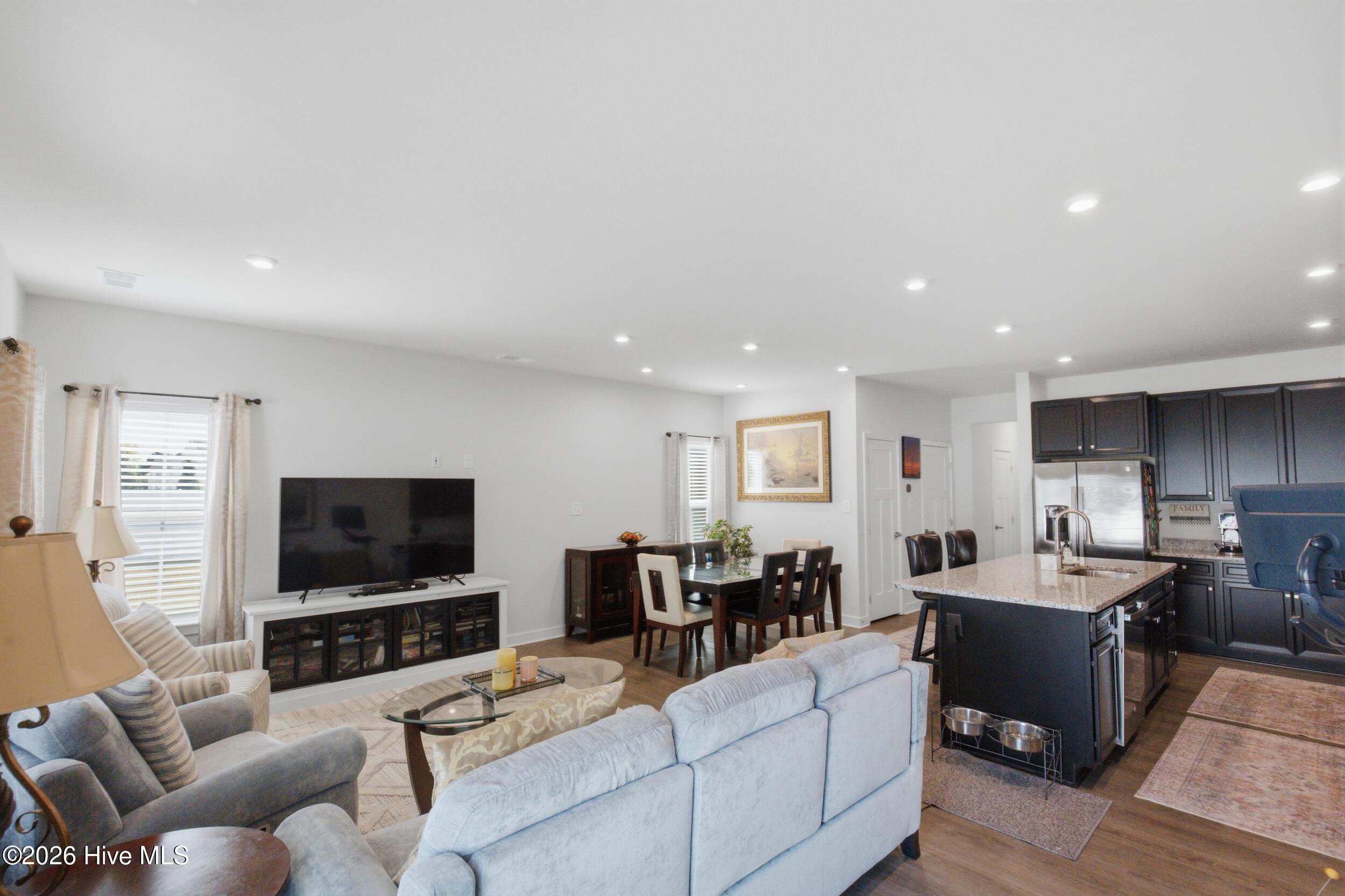 101 Spinnaker Street B Property Photo 10