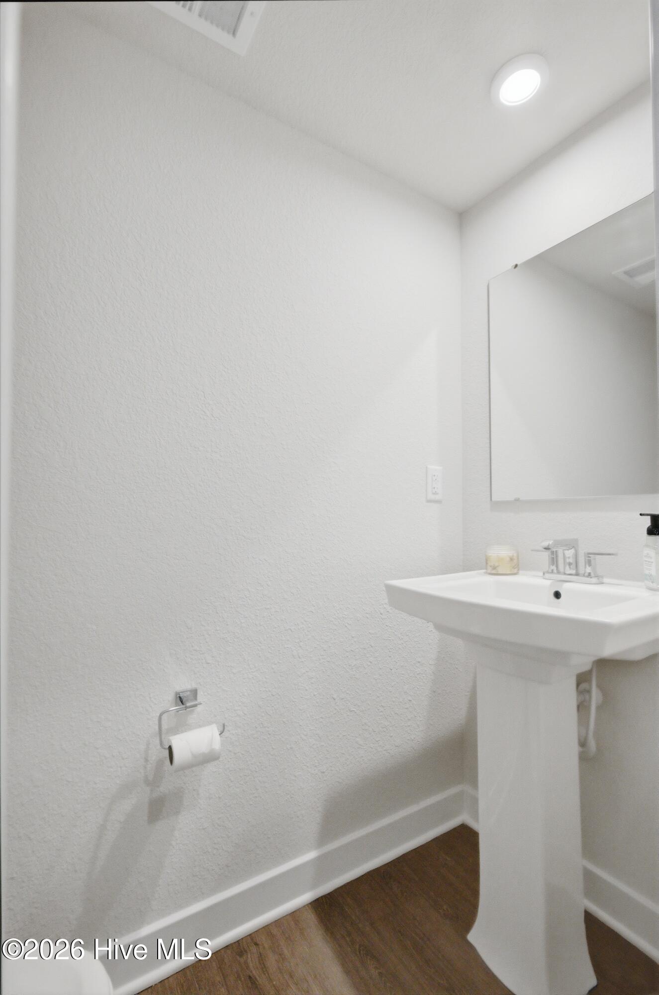 101 Spinnaker Street B Property Photo 14