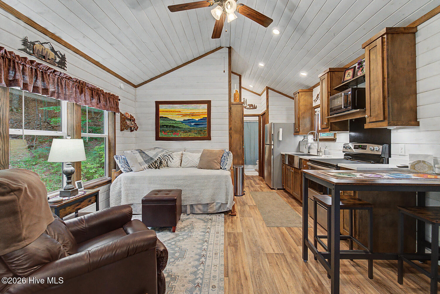 243 Jonquil Woods Road Property Photo 7