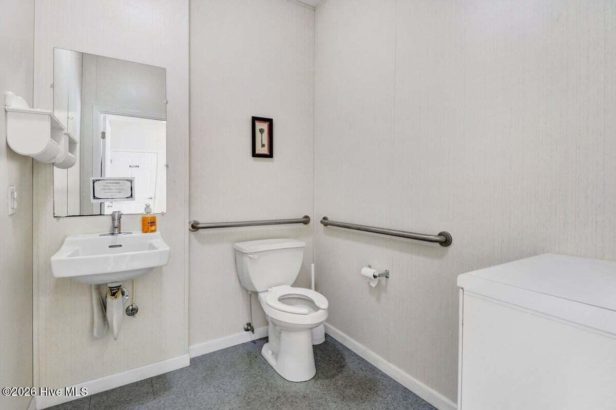 3806 U.s. 258 Property Photo 19