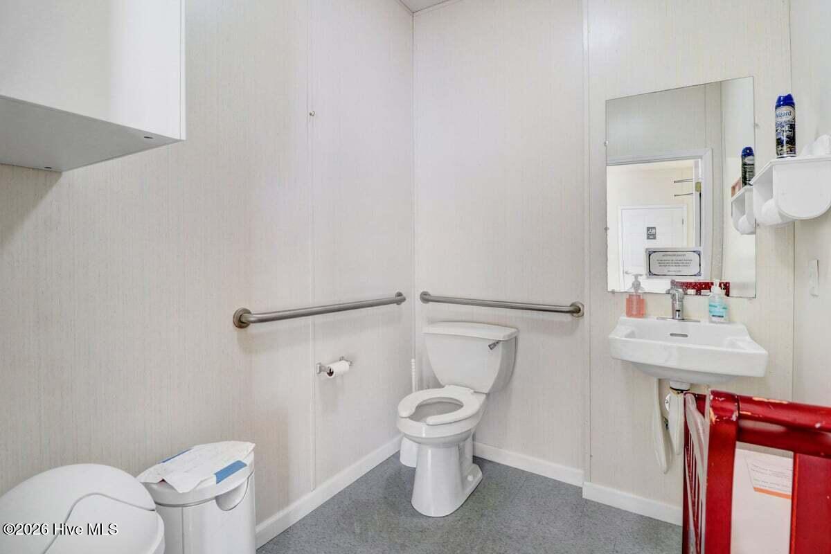 3806 U.s. 258 Property Photo 24