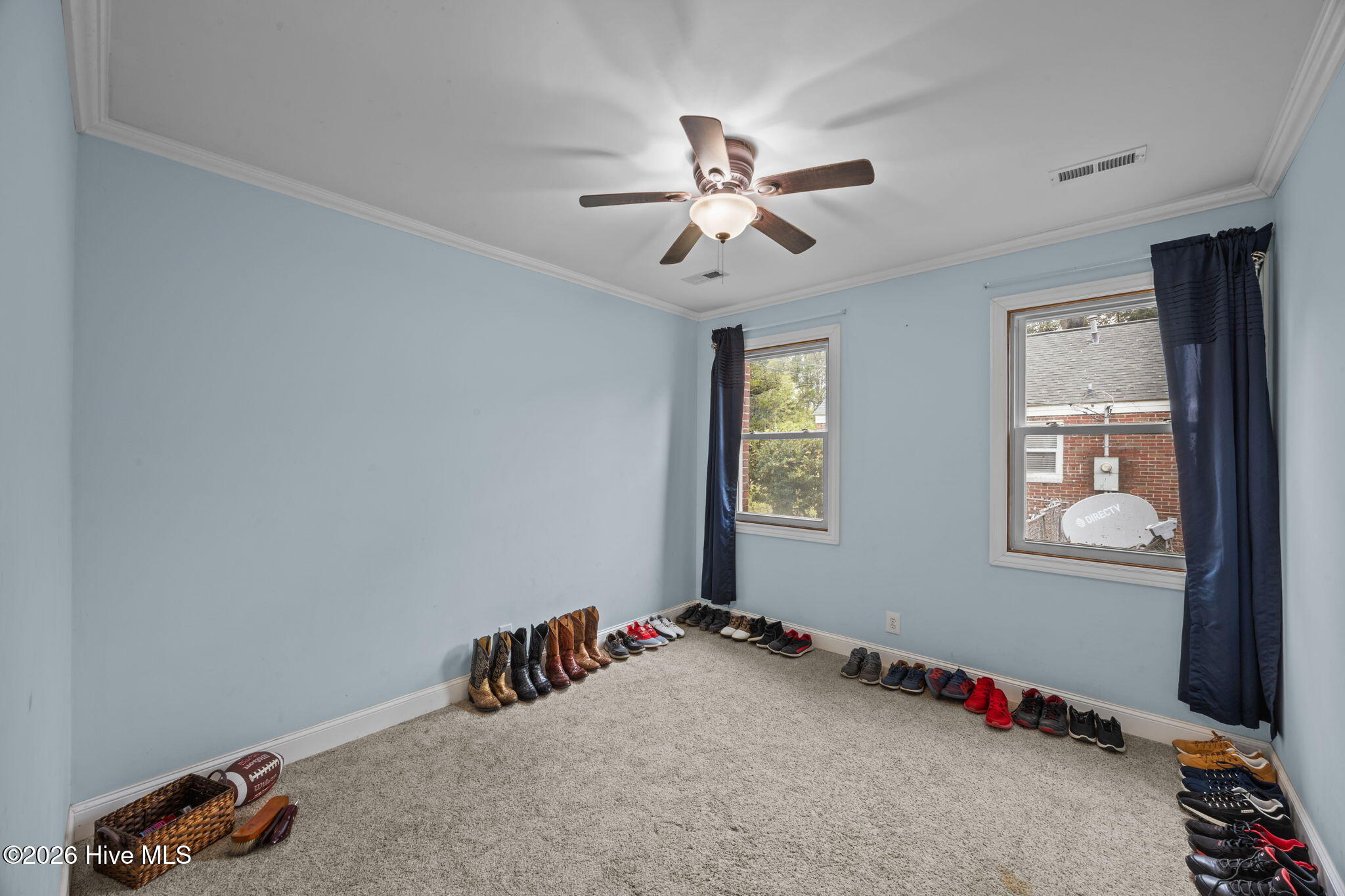 1607 Oakwood Avenue Property Photo 5