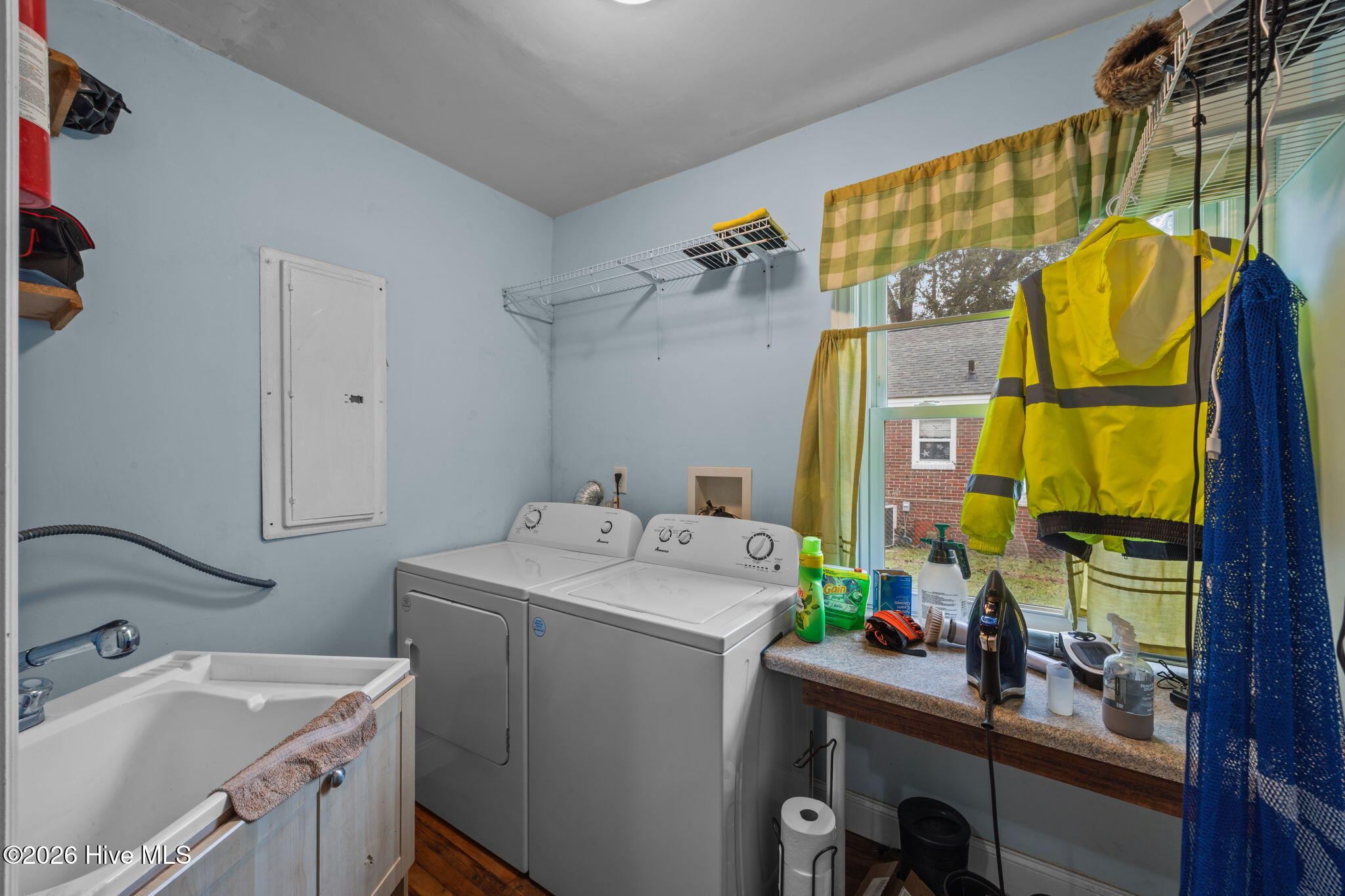 1607 Oakwood Avenue Property Photo 6