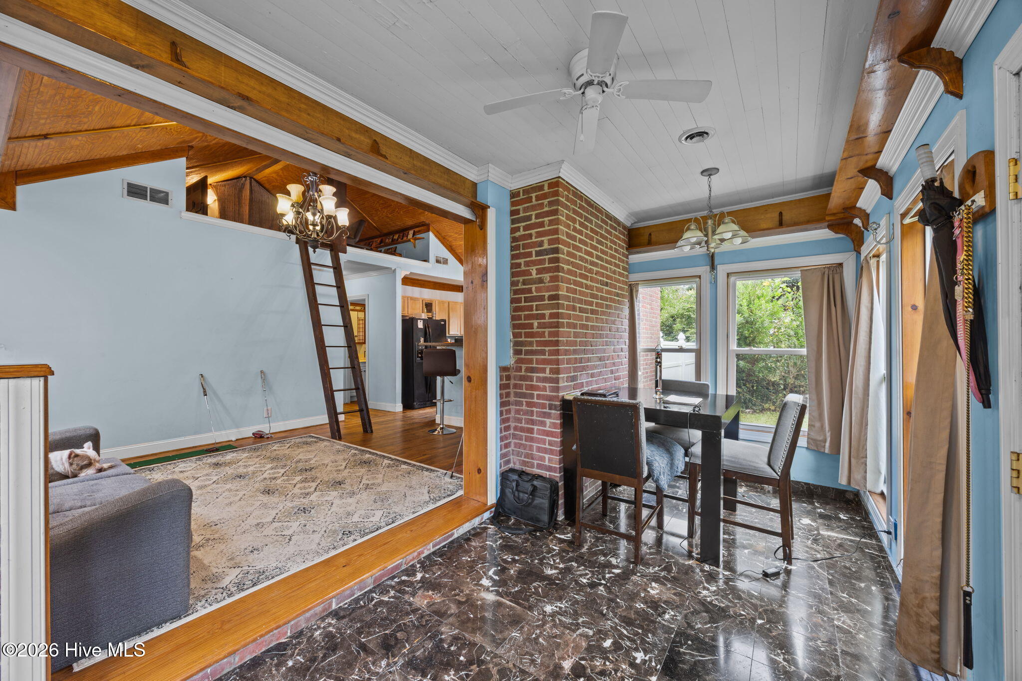 1607 Oakwood Avenue Property Photo 24