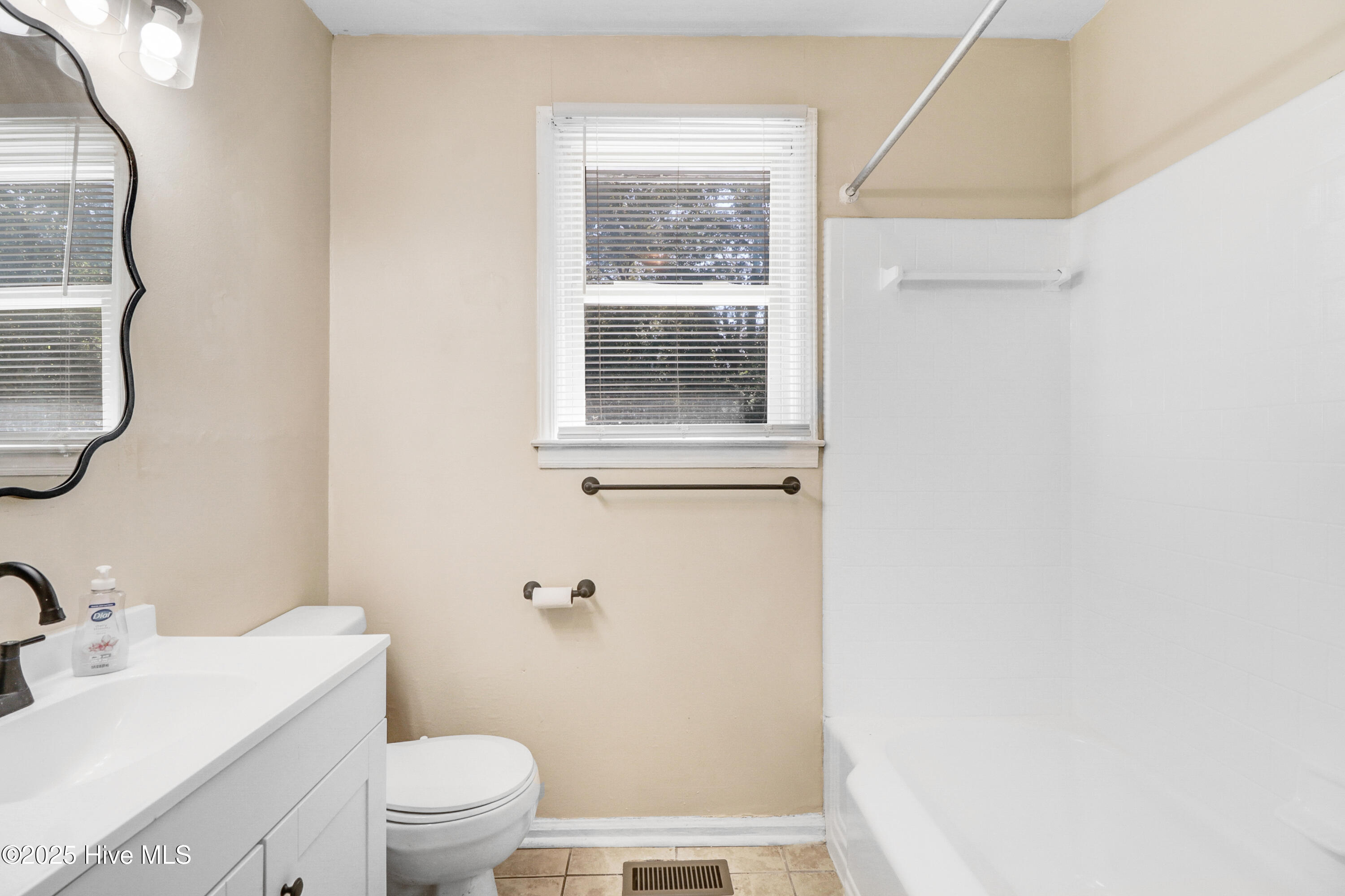 218 Banks Court Property Photo 17