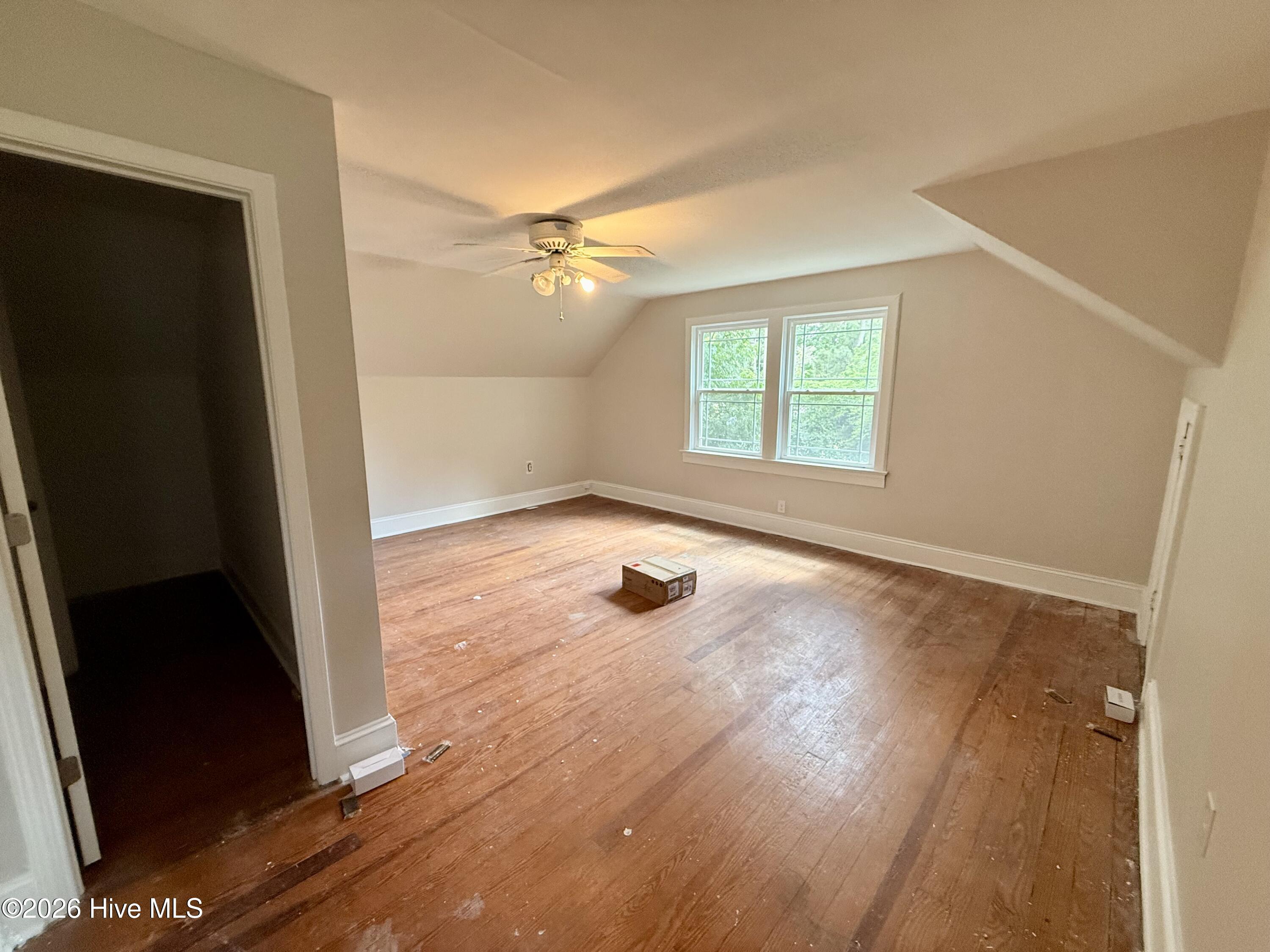301 W Harper Street Property Photo 5