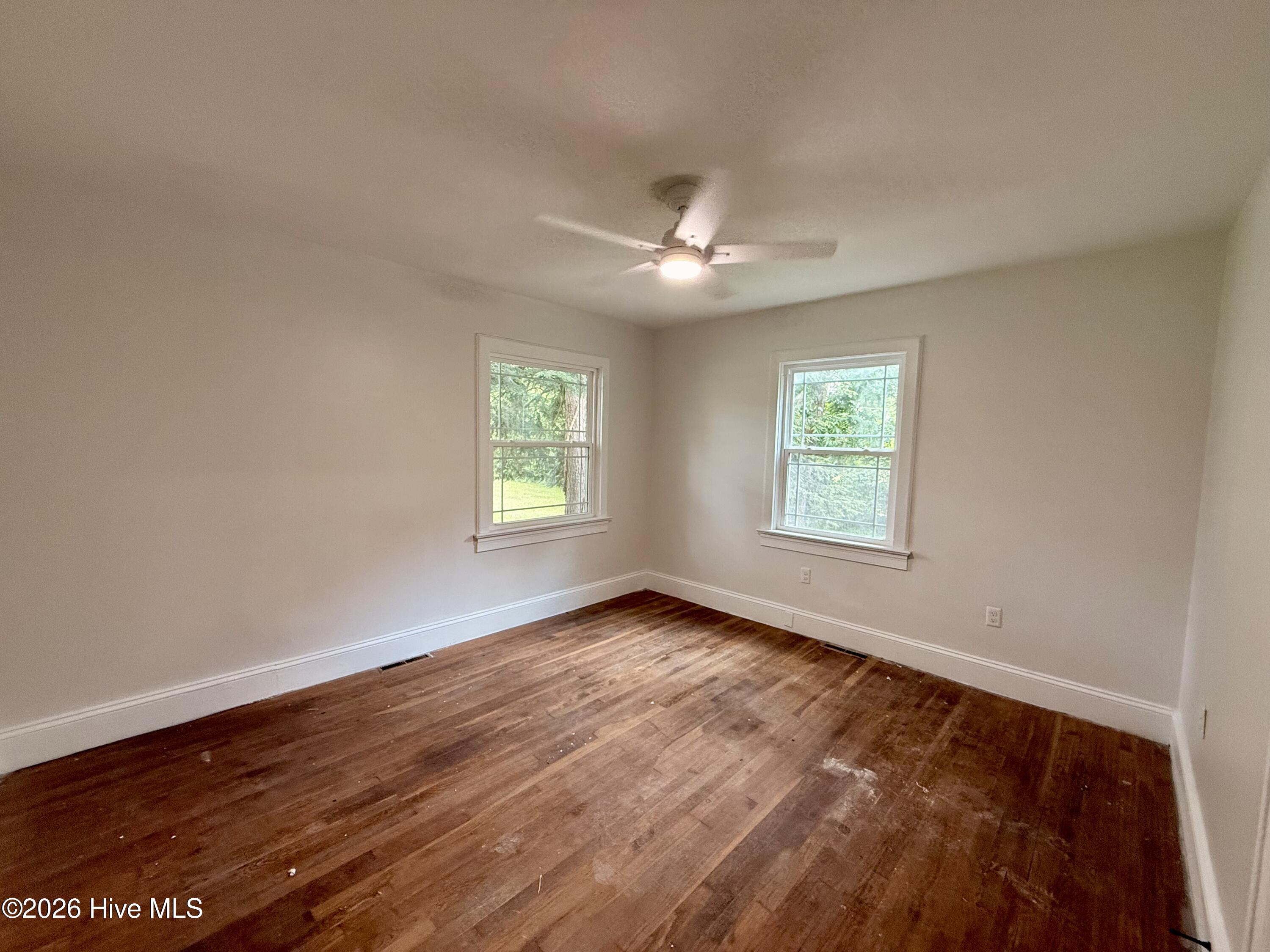 301 W Harper Street Property Photo 7
