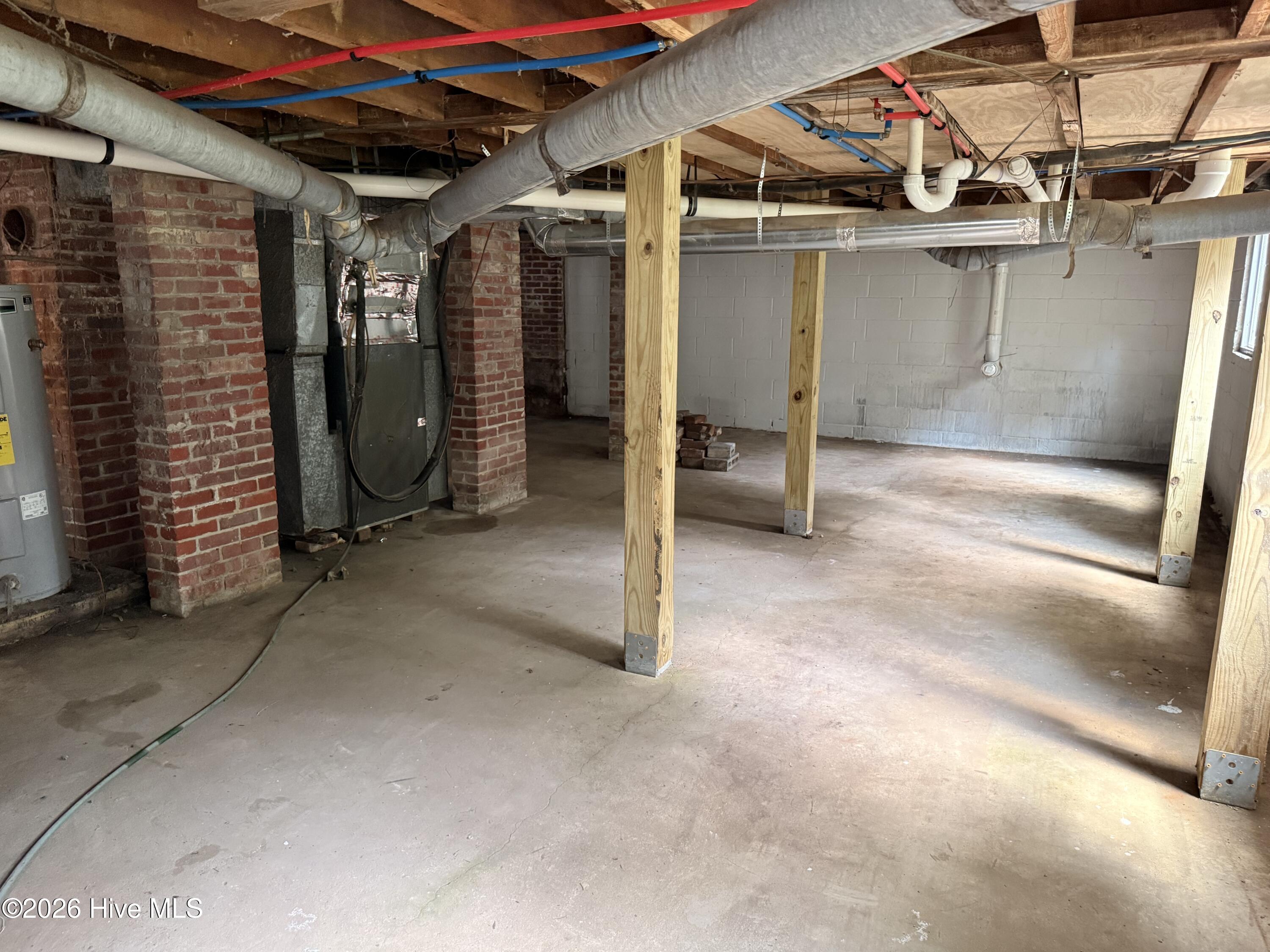 301 W Harper Street Property Photo 28
