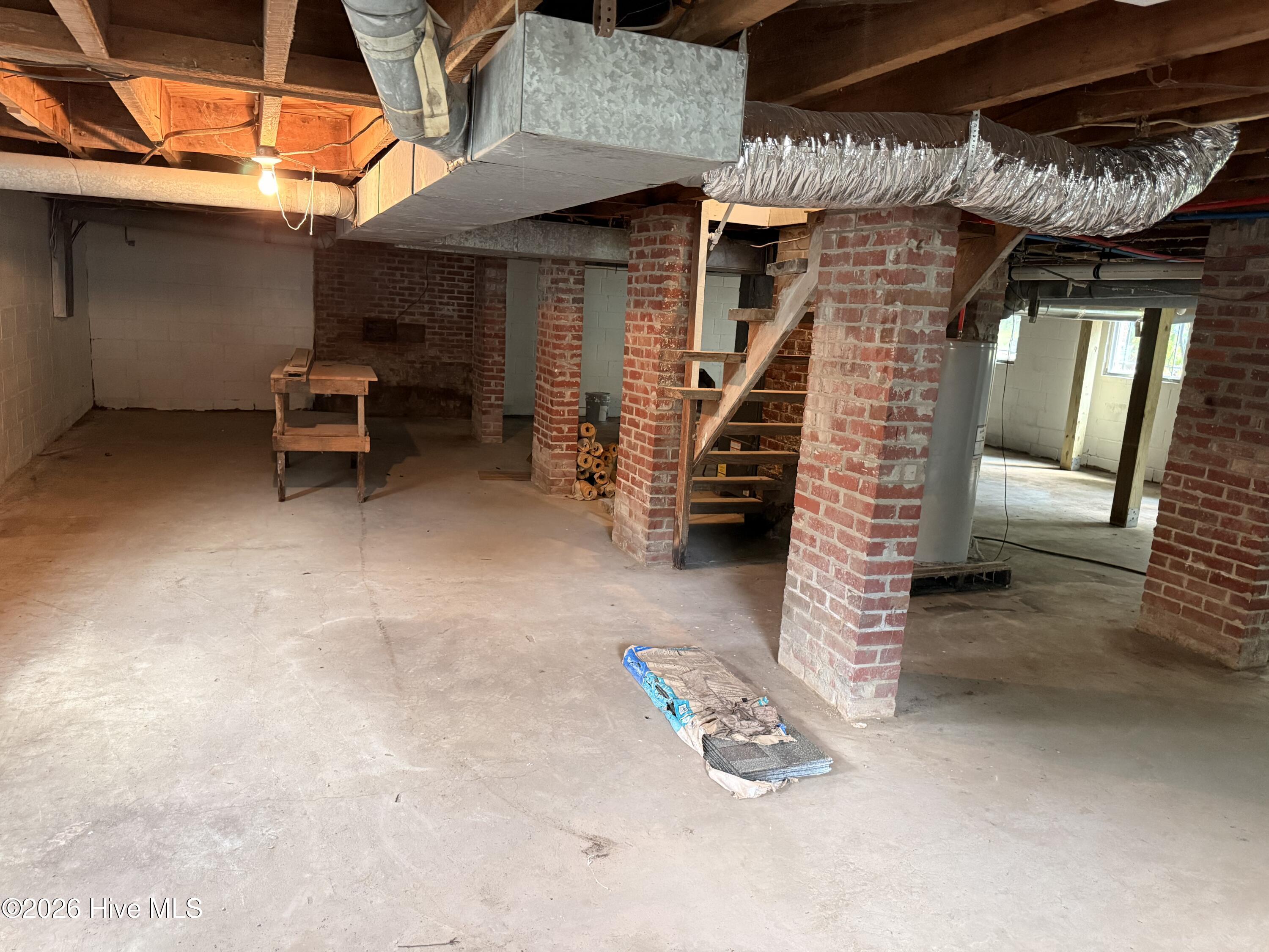 301 W Harper Street Property Photo 29