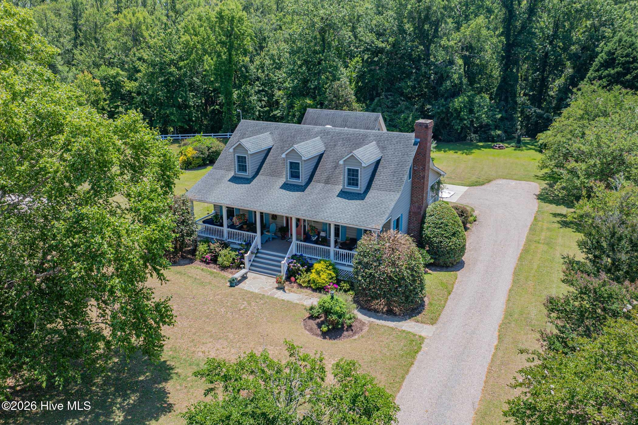 343 Mariners Drive Property Photo 1