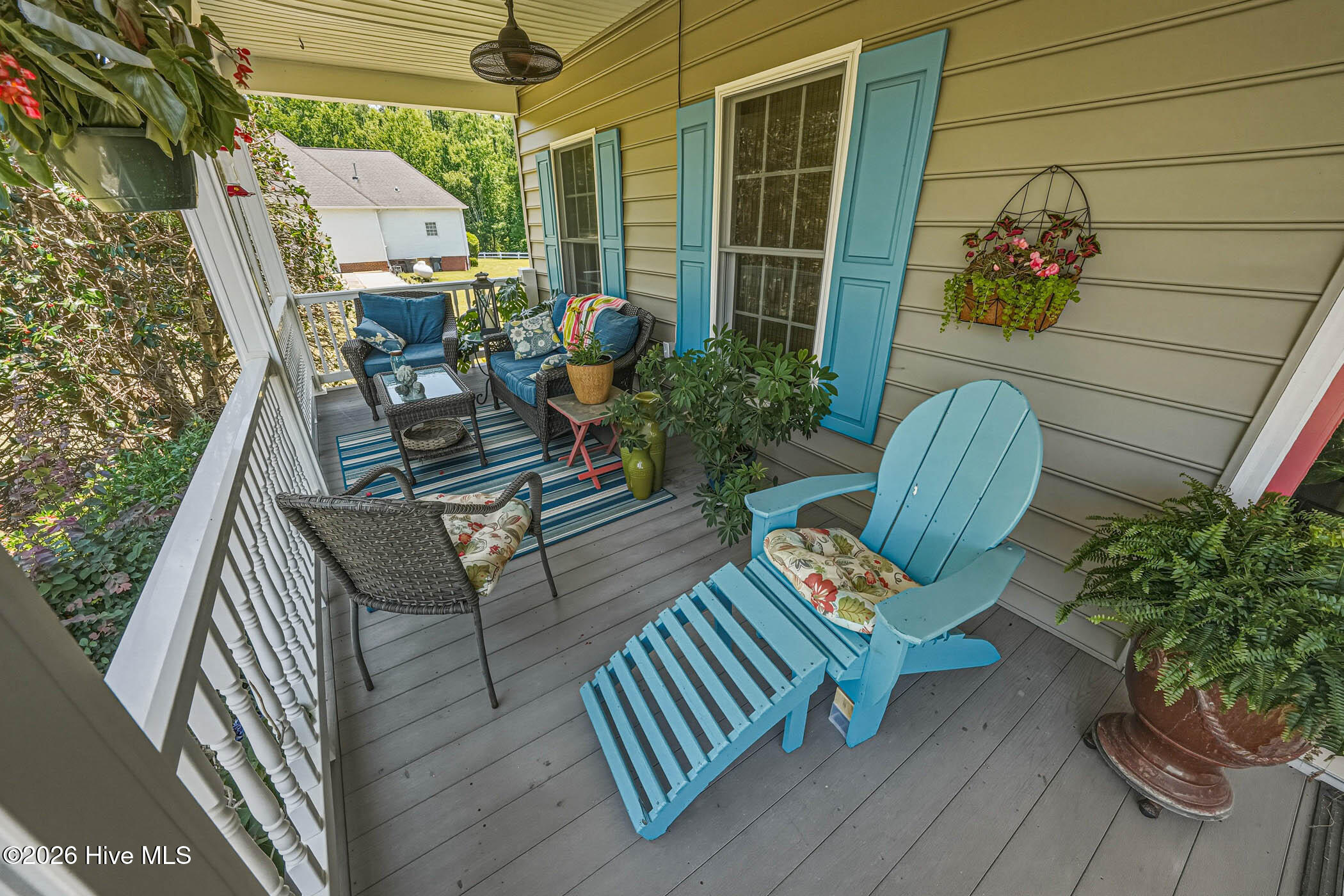 343 Mariners Drive Property Photo 4