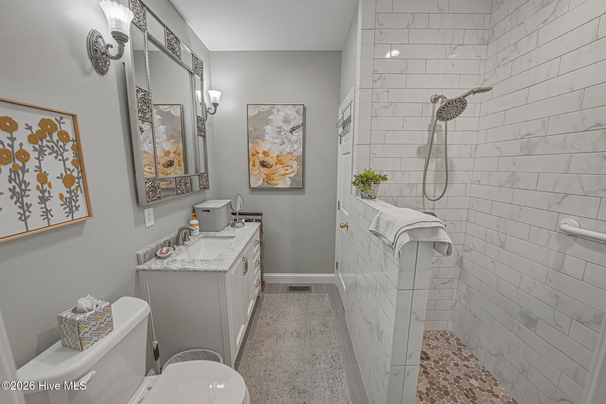 343 Mariners Drive Property Photo 8