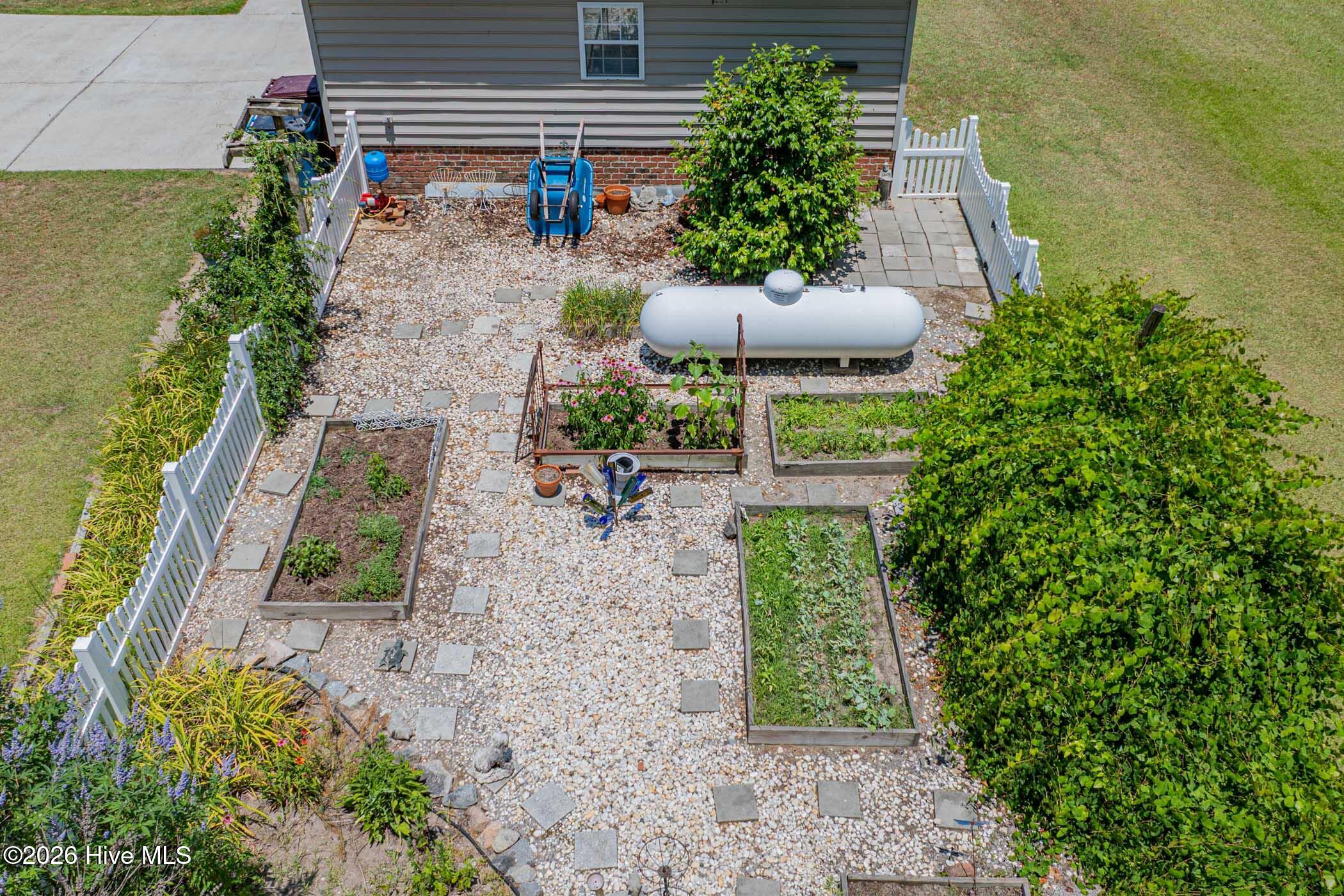 343 Mariners Drive Property Photo 45