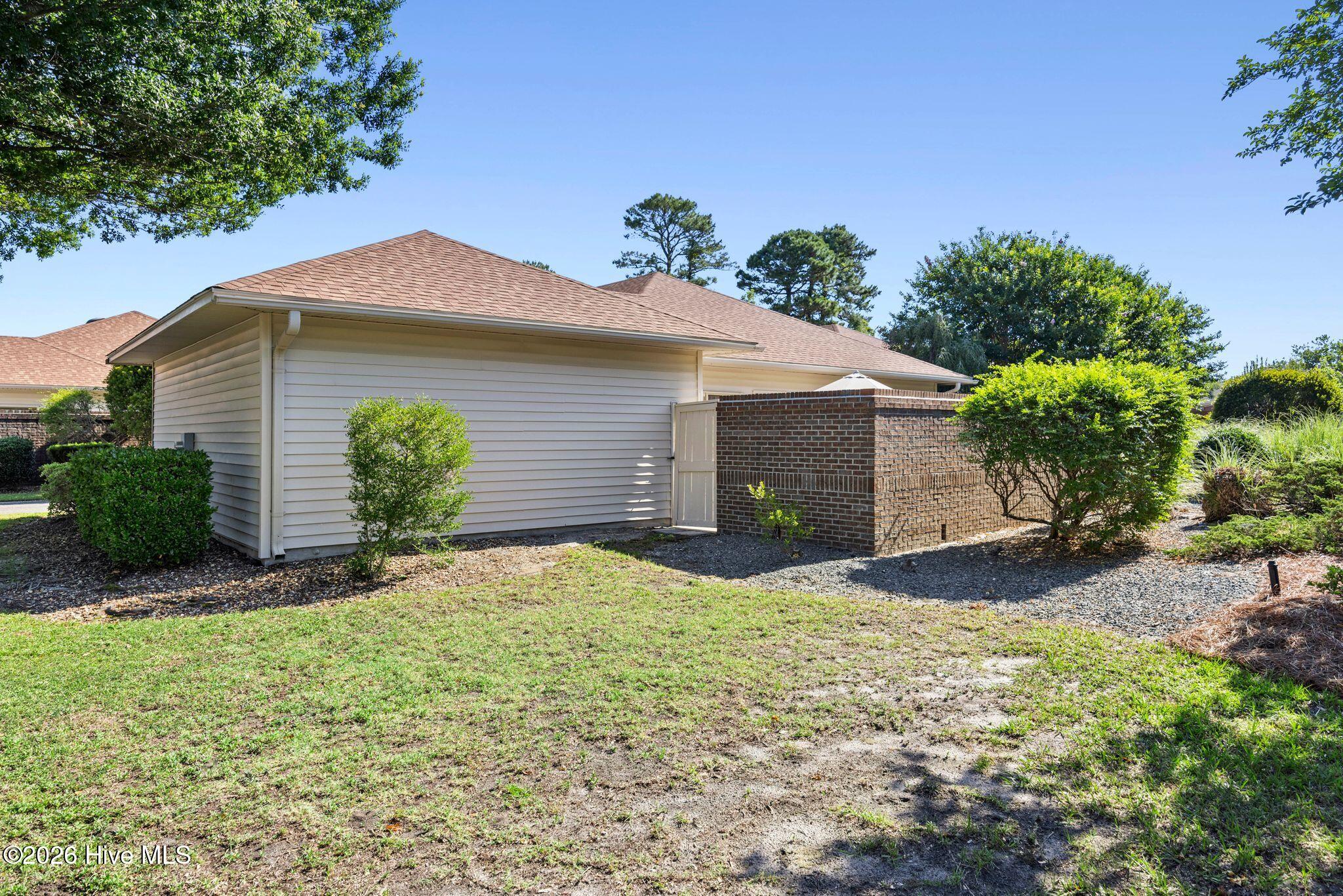 1002 Summerlin Falls Court Property Photo 43