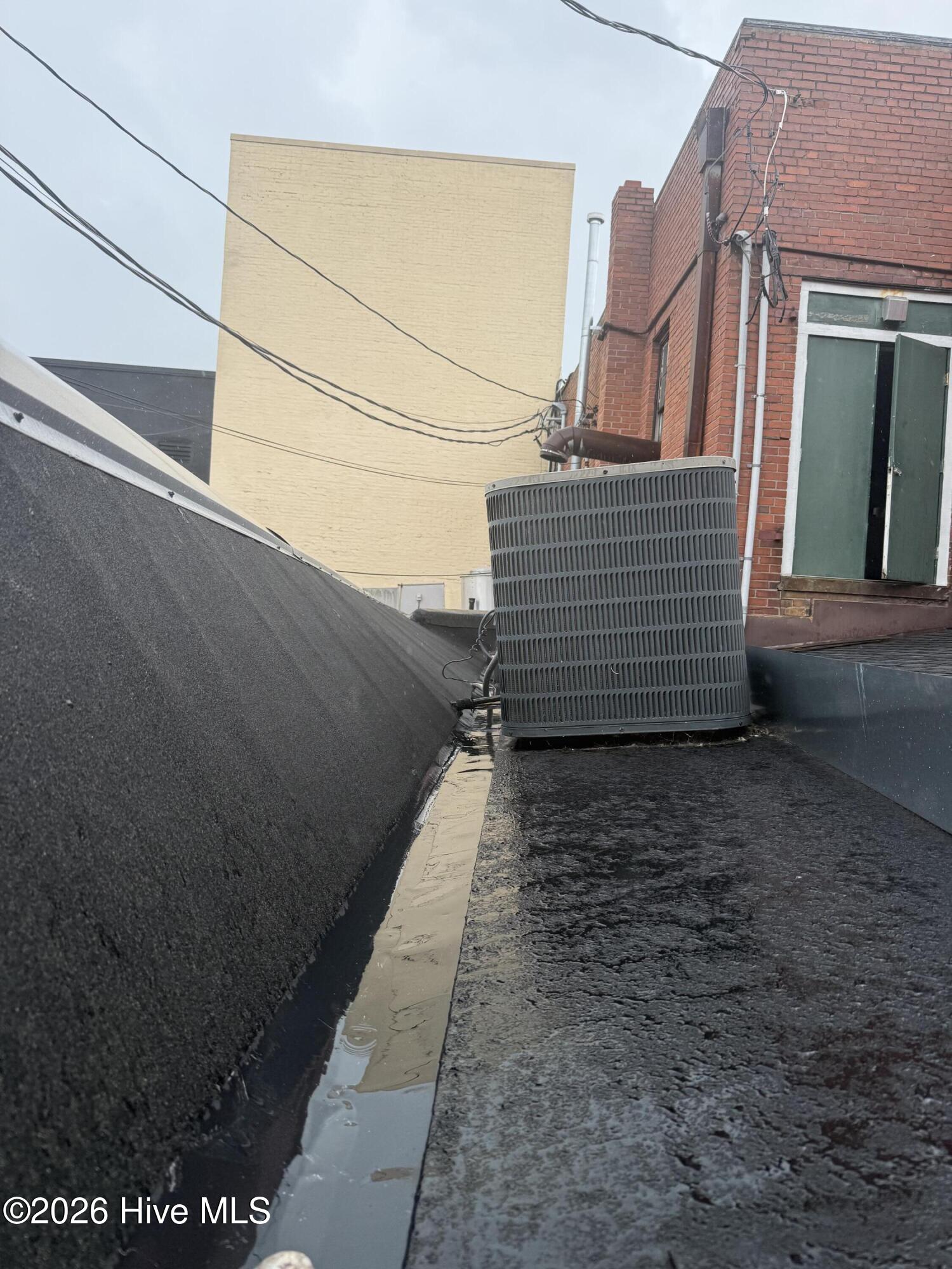 110 N Poindexter Street Property Photo 28