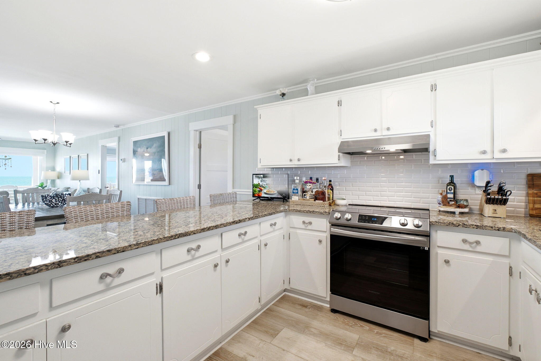 177 Ocean Boulevard W Property Photo 7