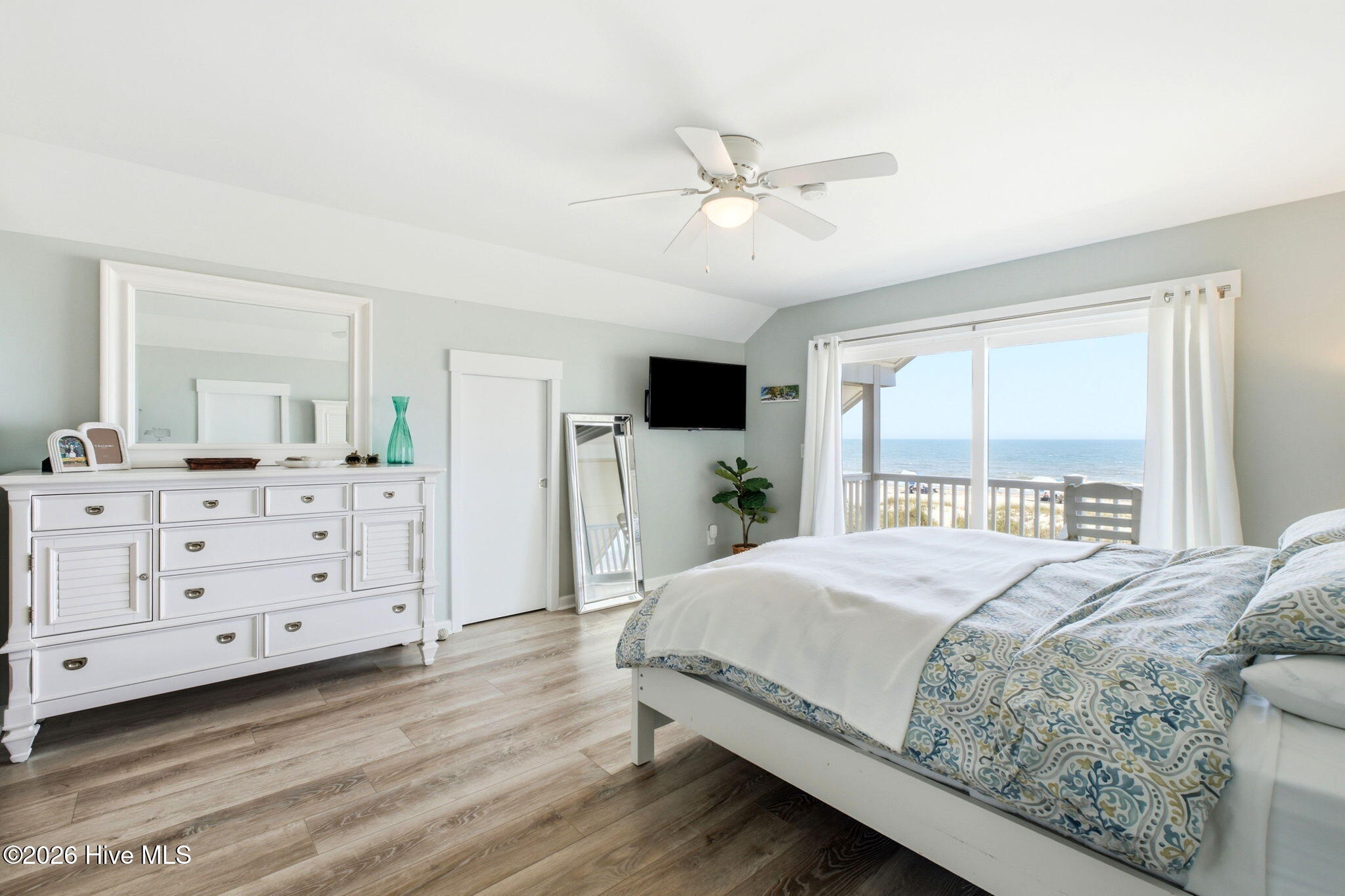 177 Ocean Boulevard W Property Photo 28