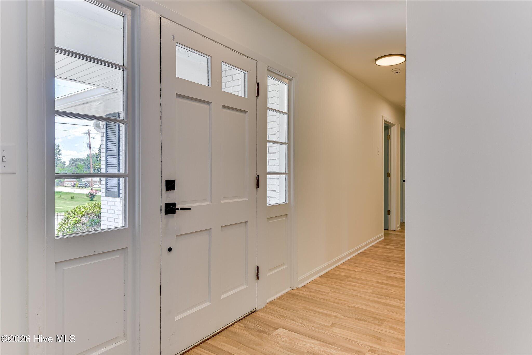 501 Hampton Avenue Property Photo 3