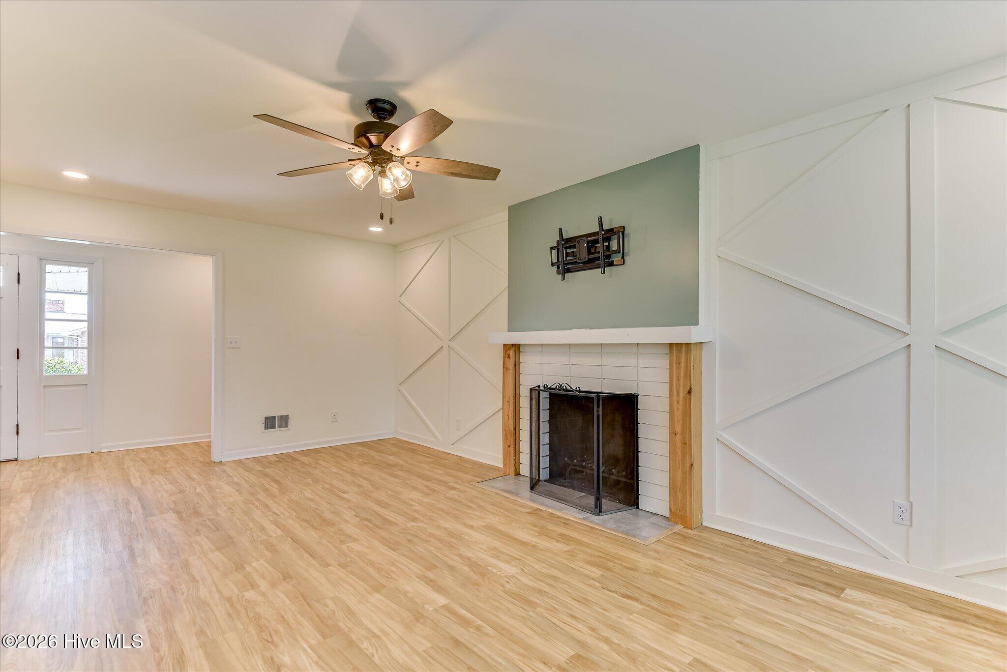 501 Hampton Avenue Property Photo 7