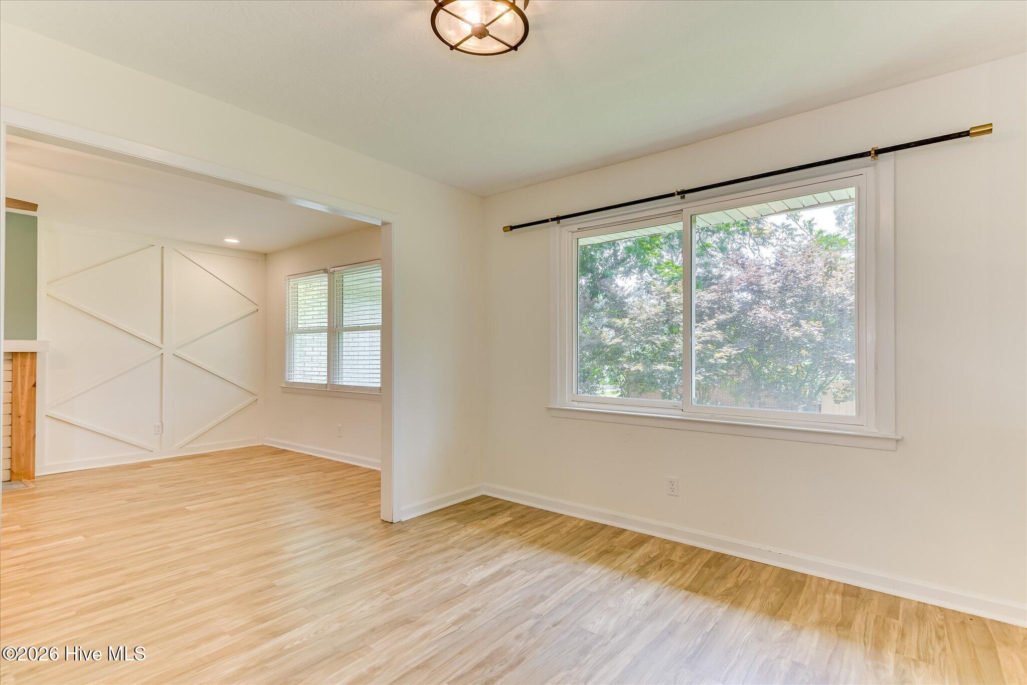 501 Hampton Avenue Property Photo 11