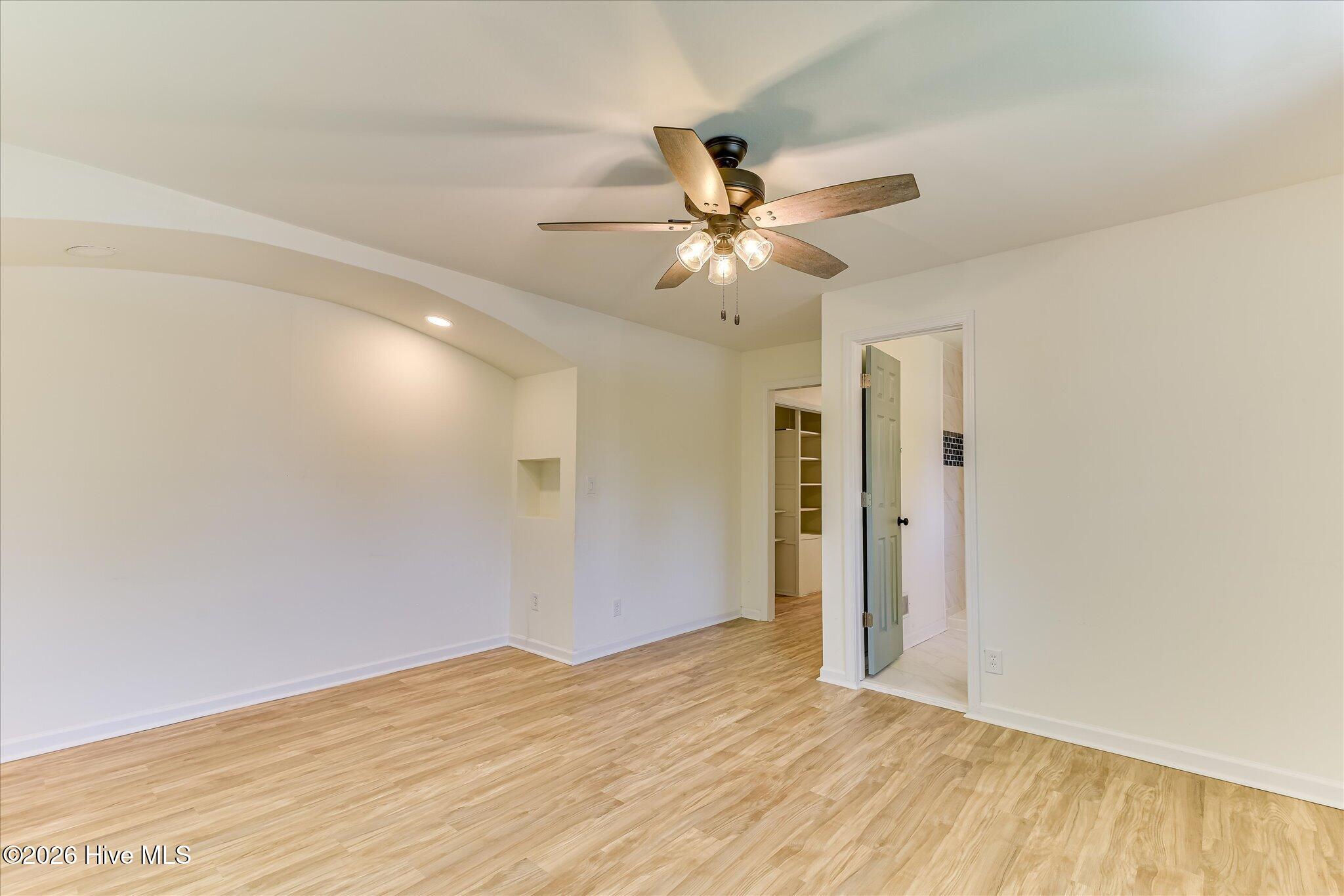 501 Hampton Avenue Property Photo 27