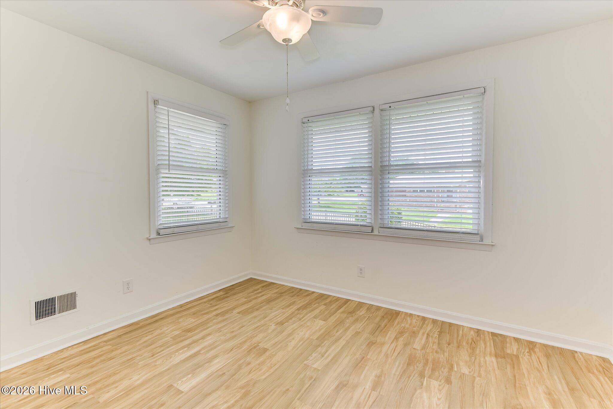 501 Hampton Avenue Property Photo 34