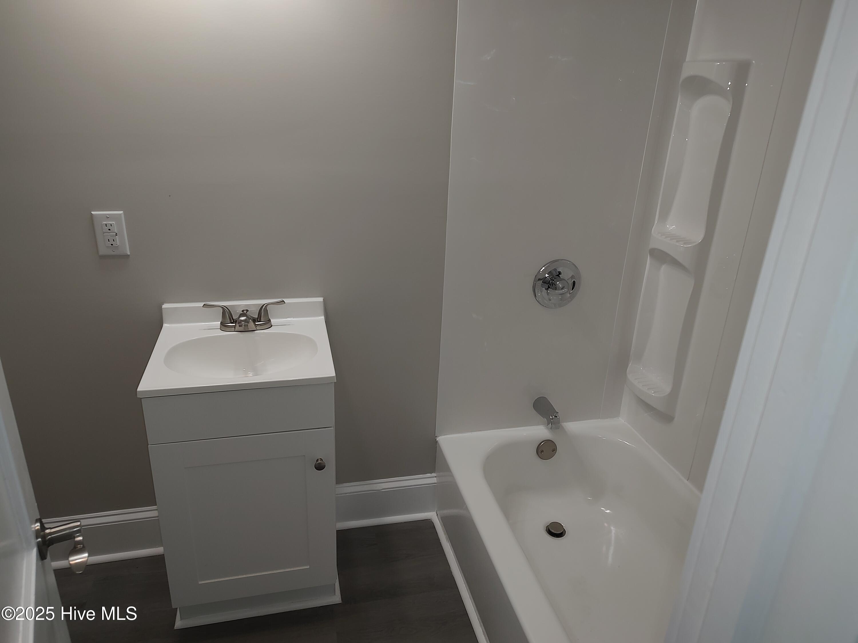 515 Jefferson Avenue Property Photo 16
